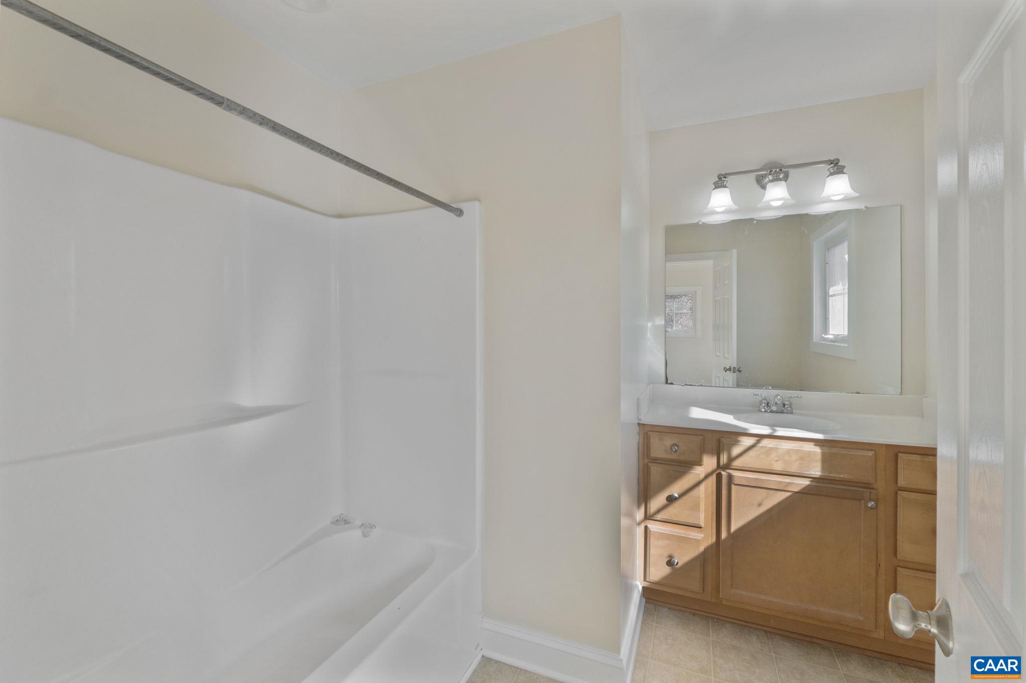 WESTHALL - Residential