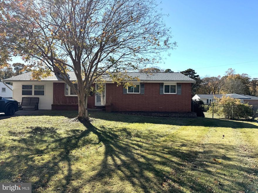 Newly renovated brick rancher on large corner lot.  4 bedrooms and 3 full bathrooms with living room, family room, fireplace and large eat-in kitchen.  There is a finished lower level with bedroom, bathroom, laundry room and living space.  Spacious deck off the kitchen for your grill and outside enjoyment.  Owner is looking for great tenants who are highly responsible and will take ownership pride in maintaining the home as if it were their own.   Good credit and income with no criminal background required.