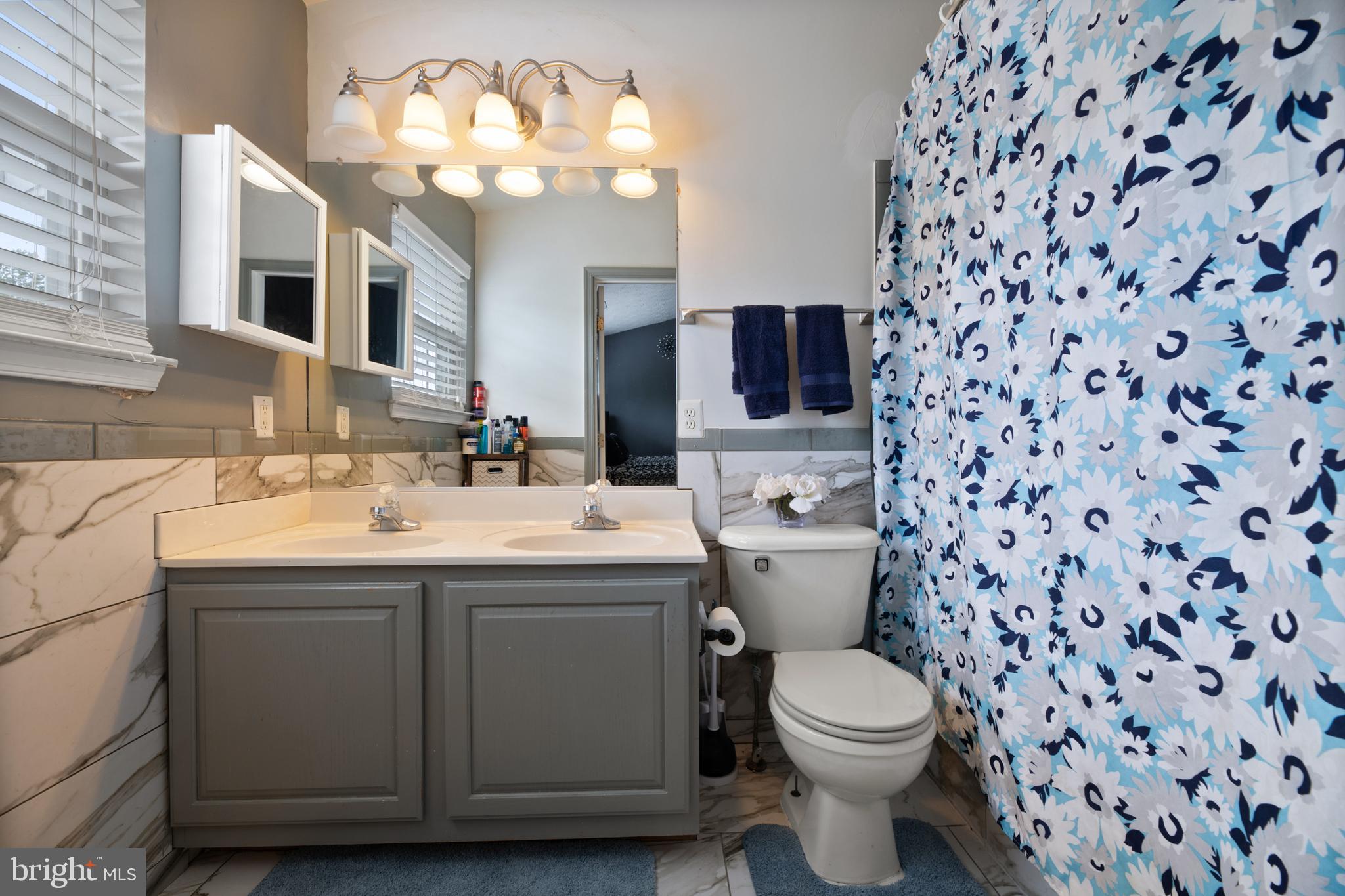 MARLTON TOWN CENTER - Residential