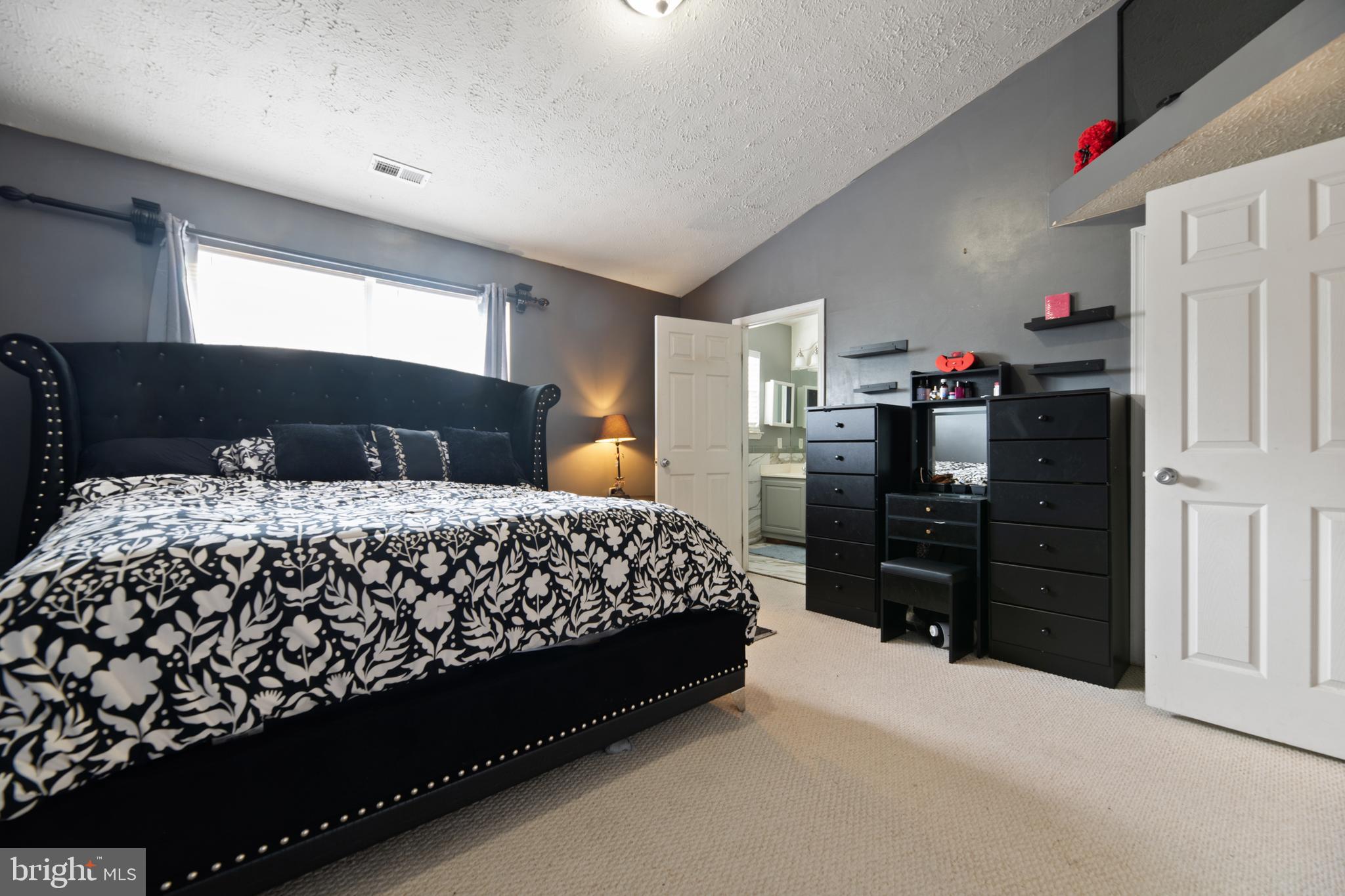 MARLTON TOWN CENTER - Residential