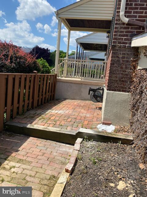 TOWSON MANOR - Residential Lease