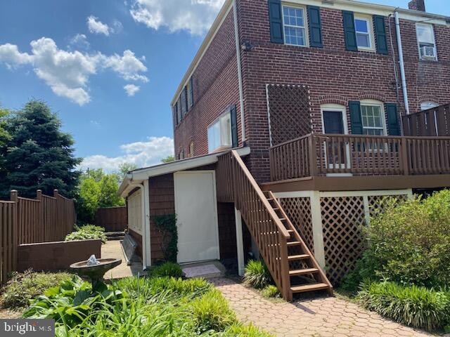 TOWSON MANOR - Residential Lease