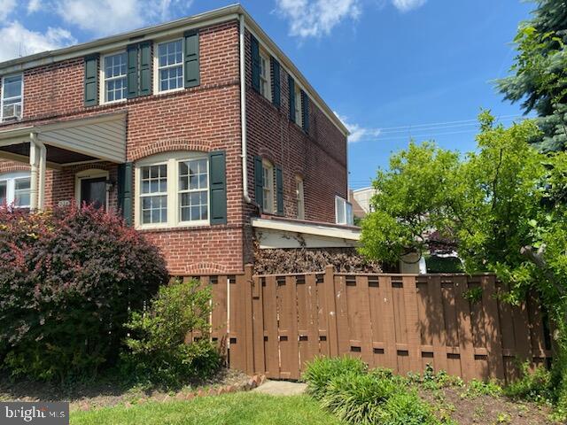 TOWSON MANOR - Residential Lease