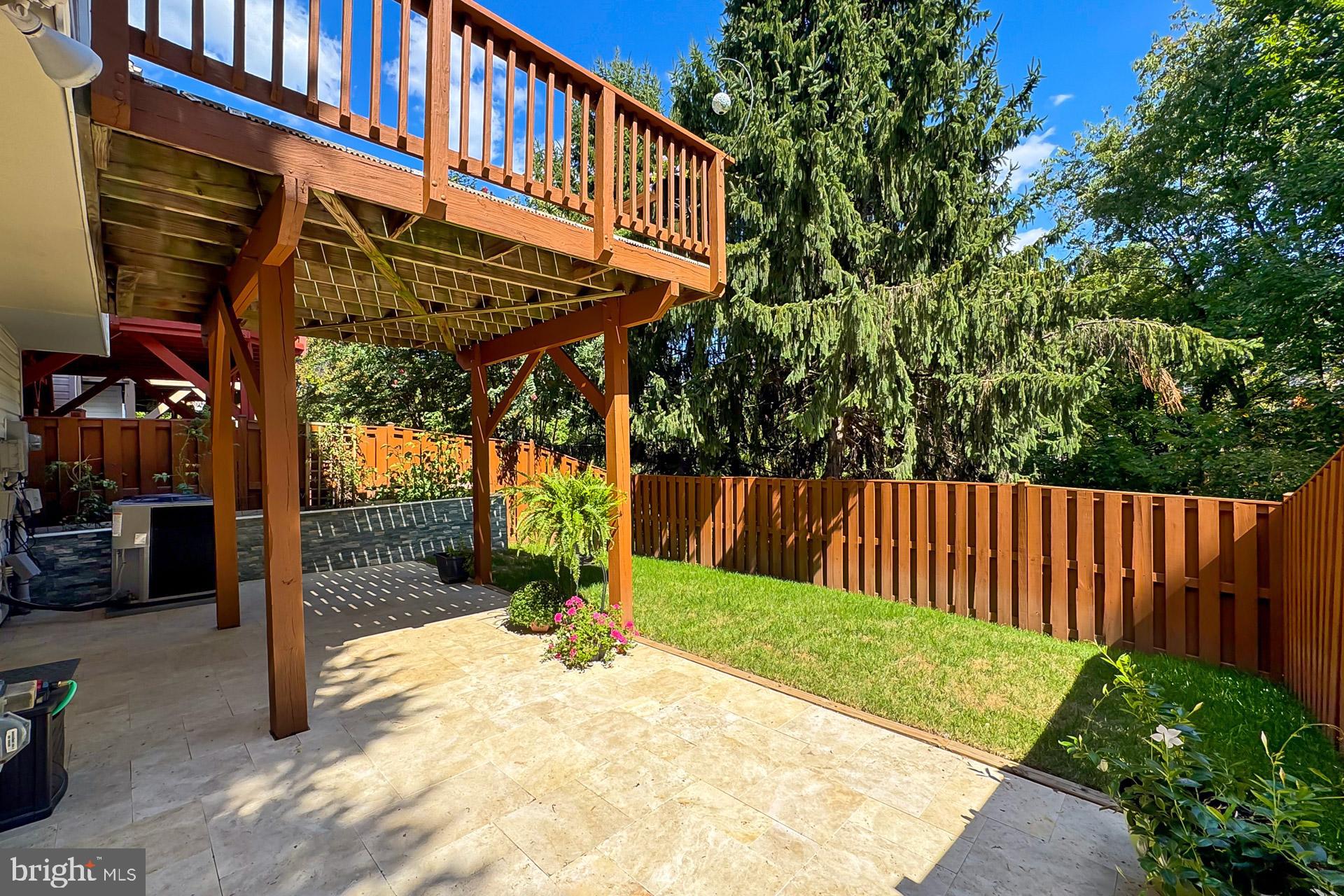 CENTRE RIDGE - Residential