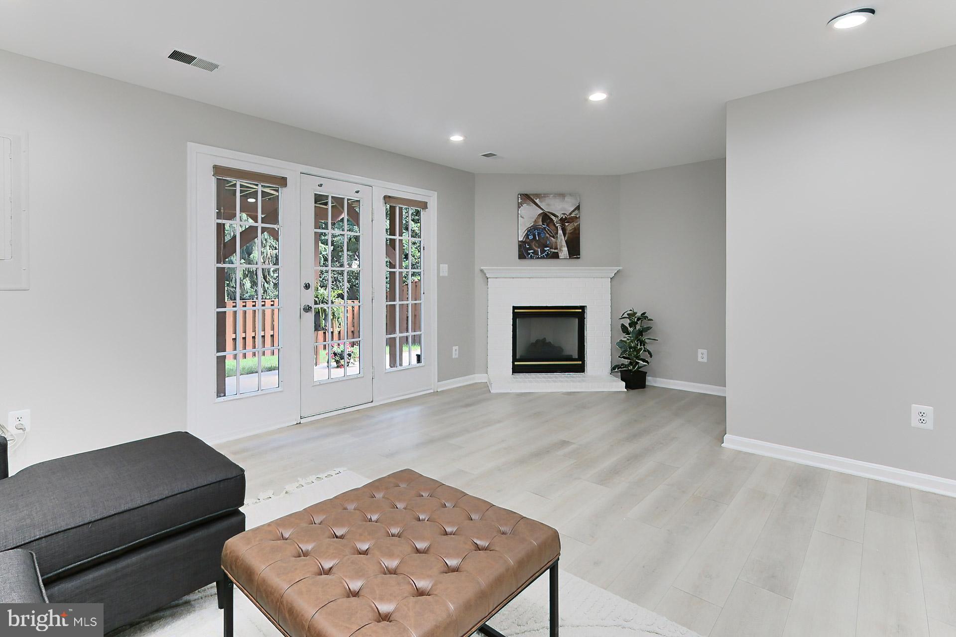 CENTRE RIDGE - Residential