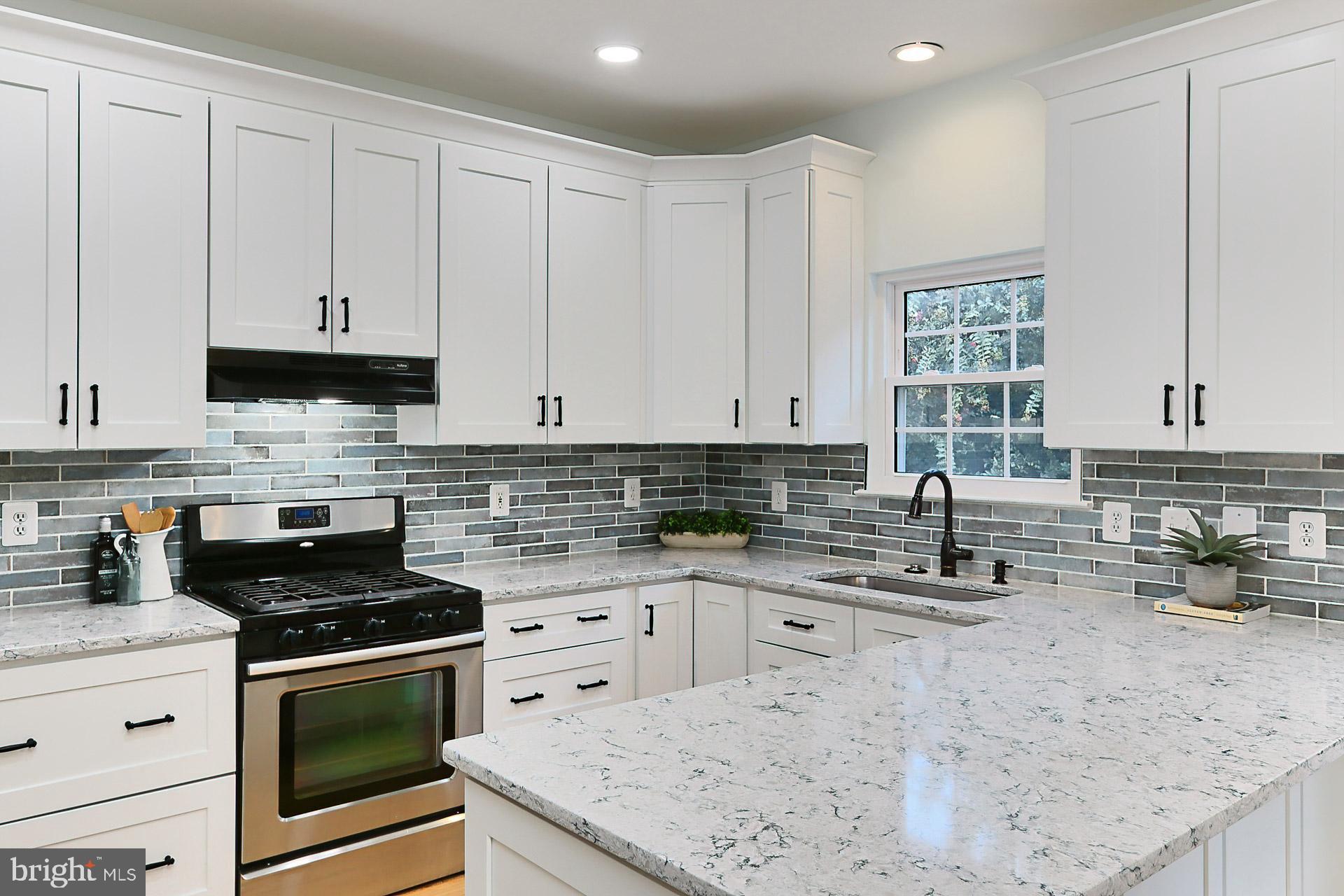 CENTRE RIDGE - Residential