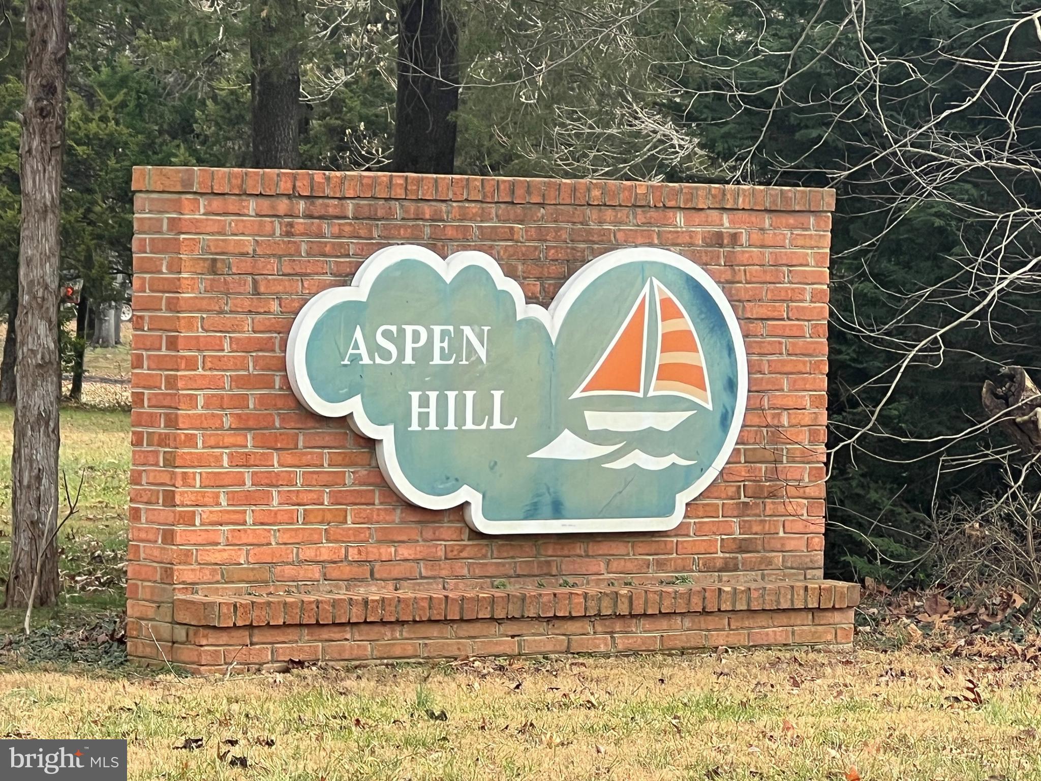 ASPEN HILL - Land