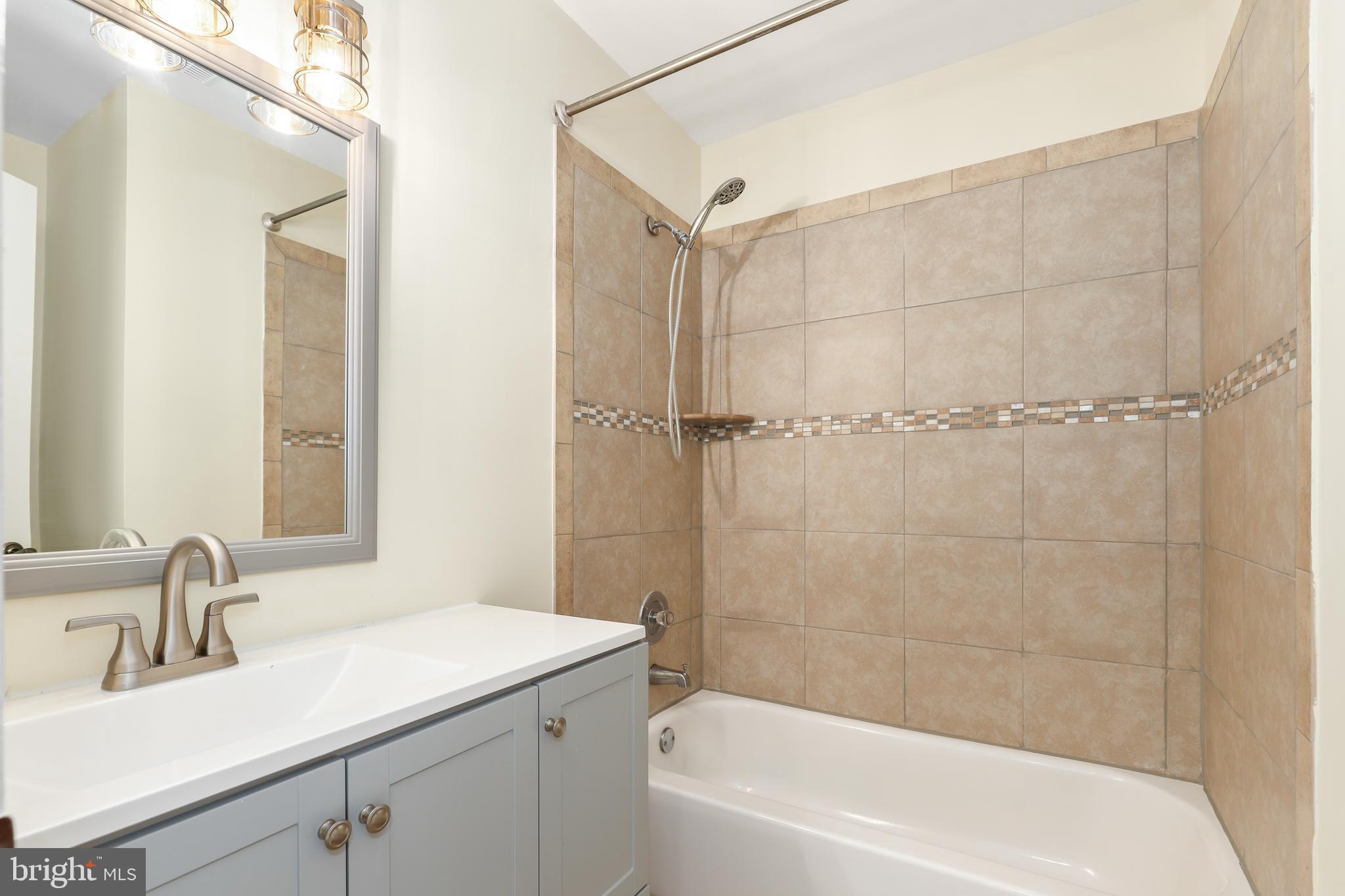 RIPPON LANDING - Residential Lease