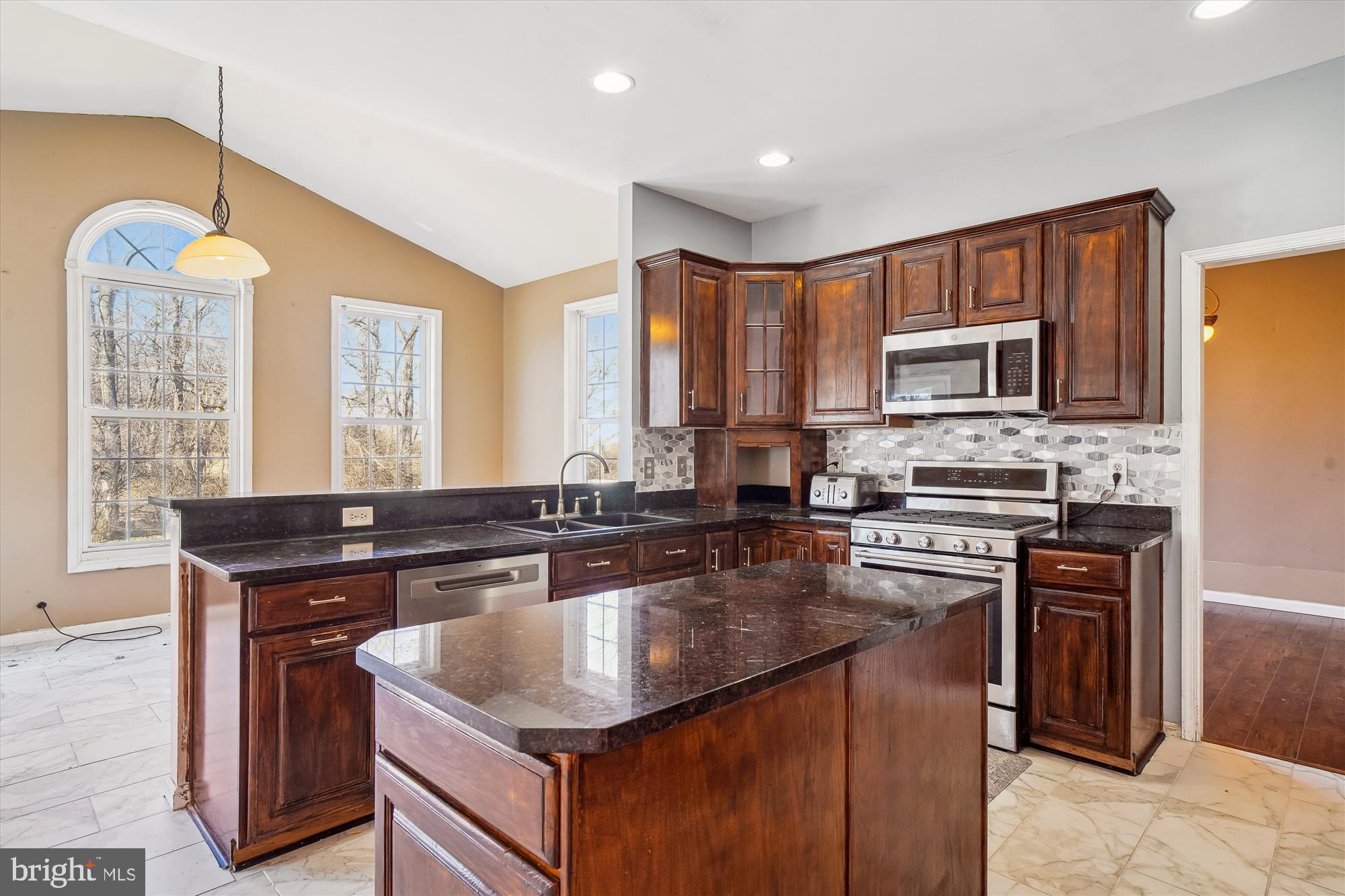 CARRIAGE HILL - Residential