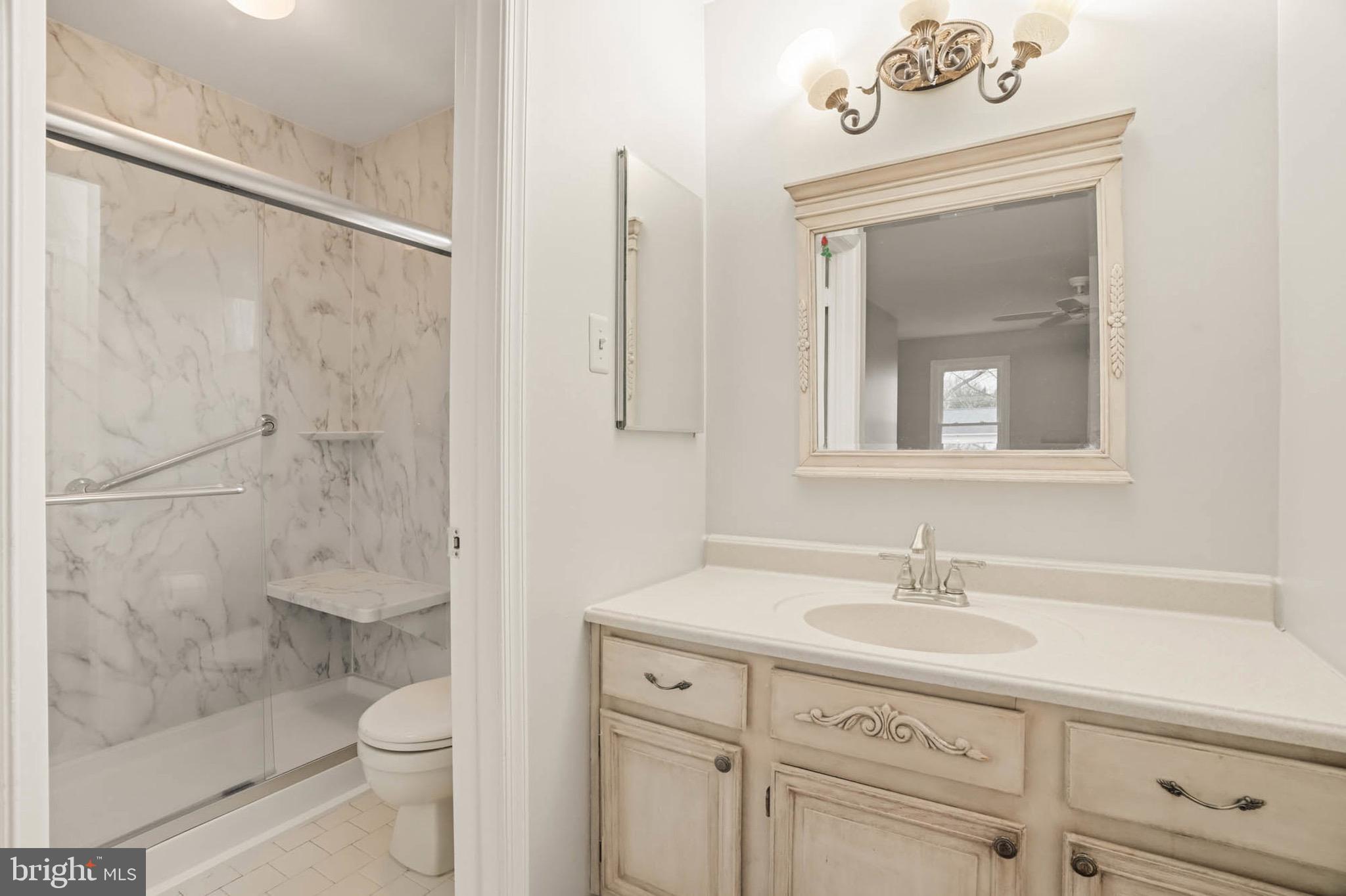 MARKET SQUARE SOUTH - Residential