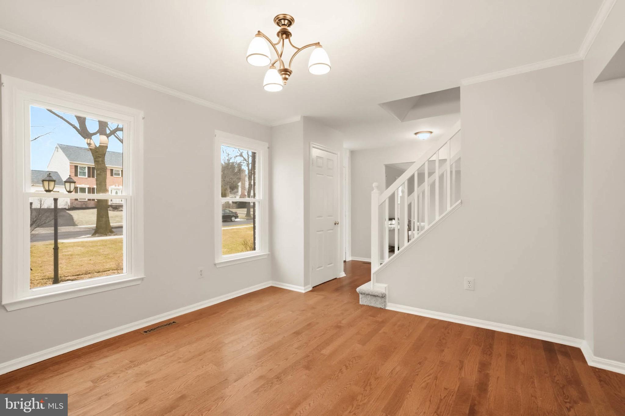 MARKET SQUARE SOUTH - Residential