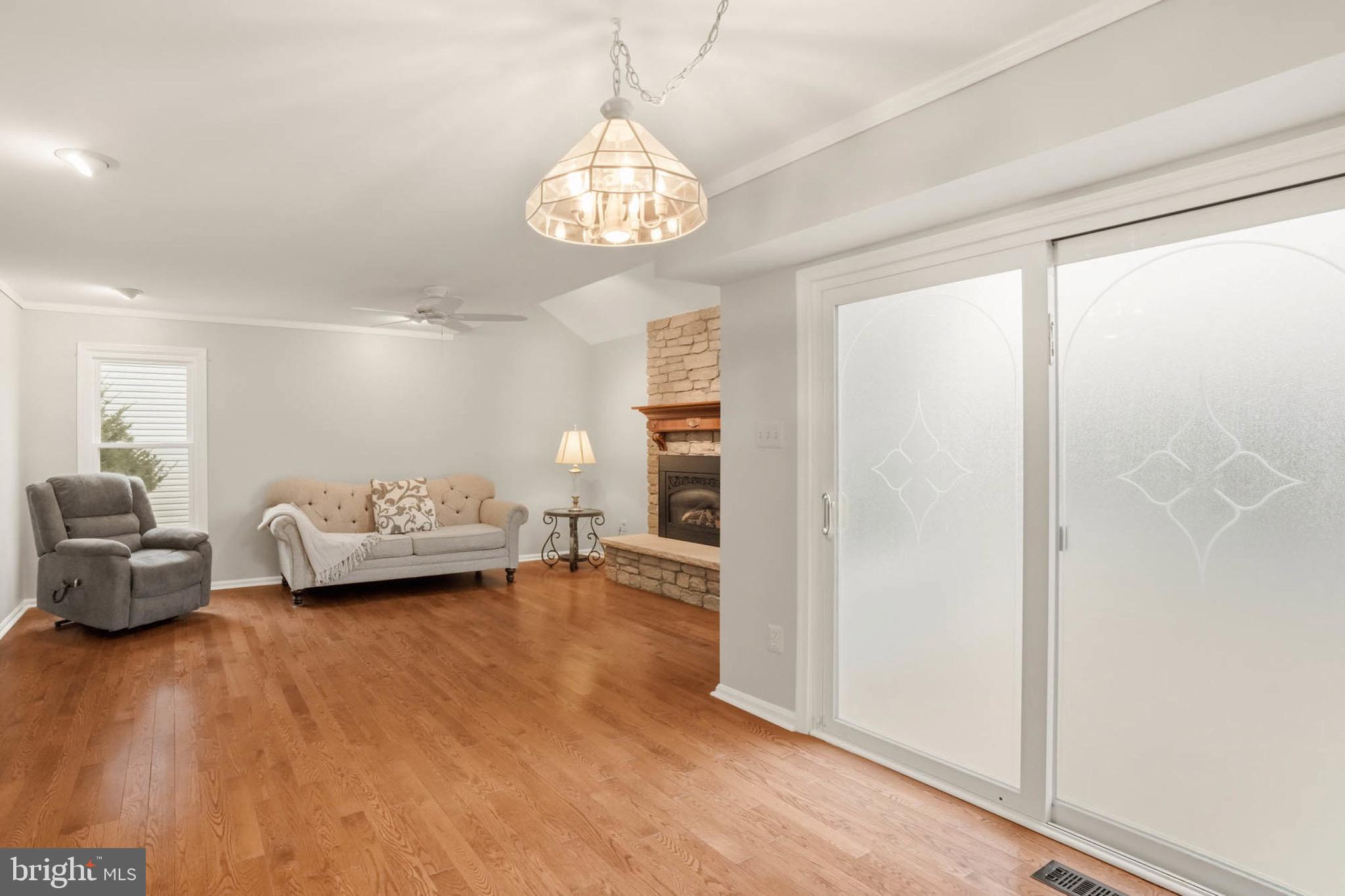 MARKET SQUARE SOUTH - Residential