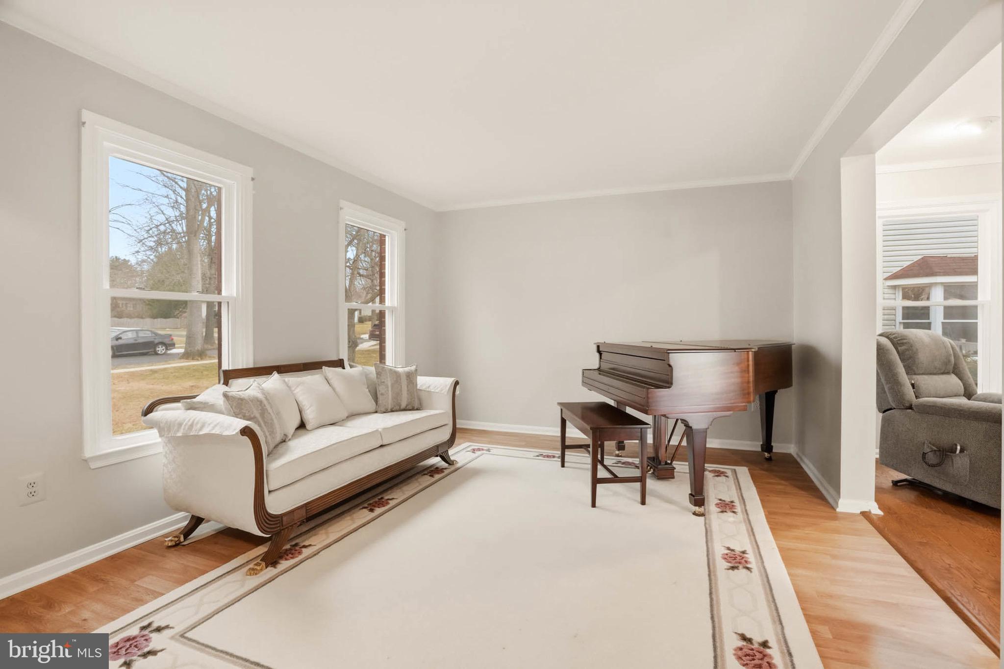 MARKET SQUARE SOUTH - Residential