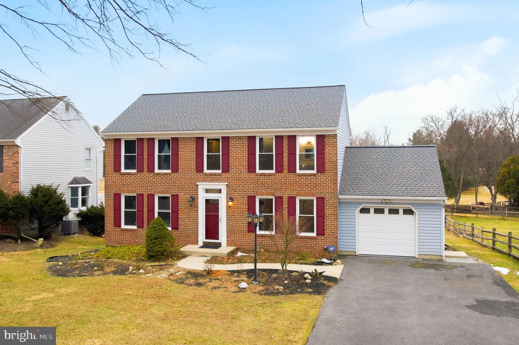 MARKET SQUARE SOUTH - Residential