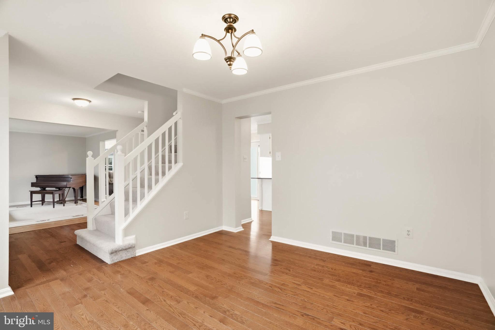 MARKET SQUARE SOUTH - Residential