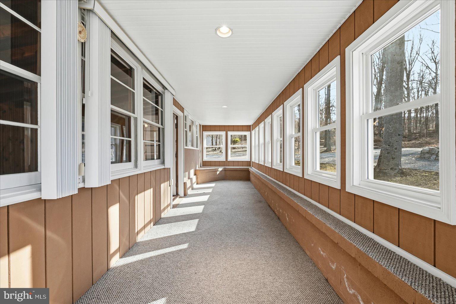 SHENANDOAH RETREAT - Residential