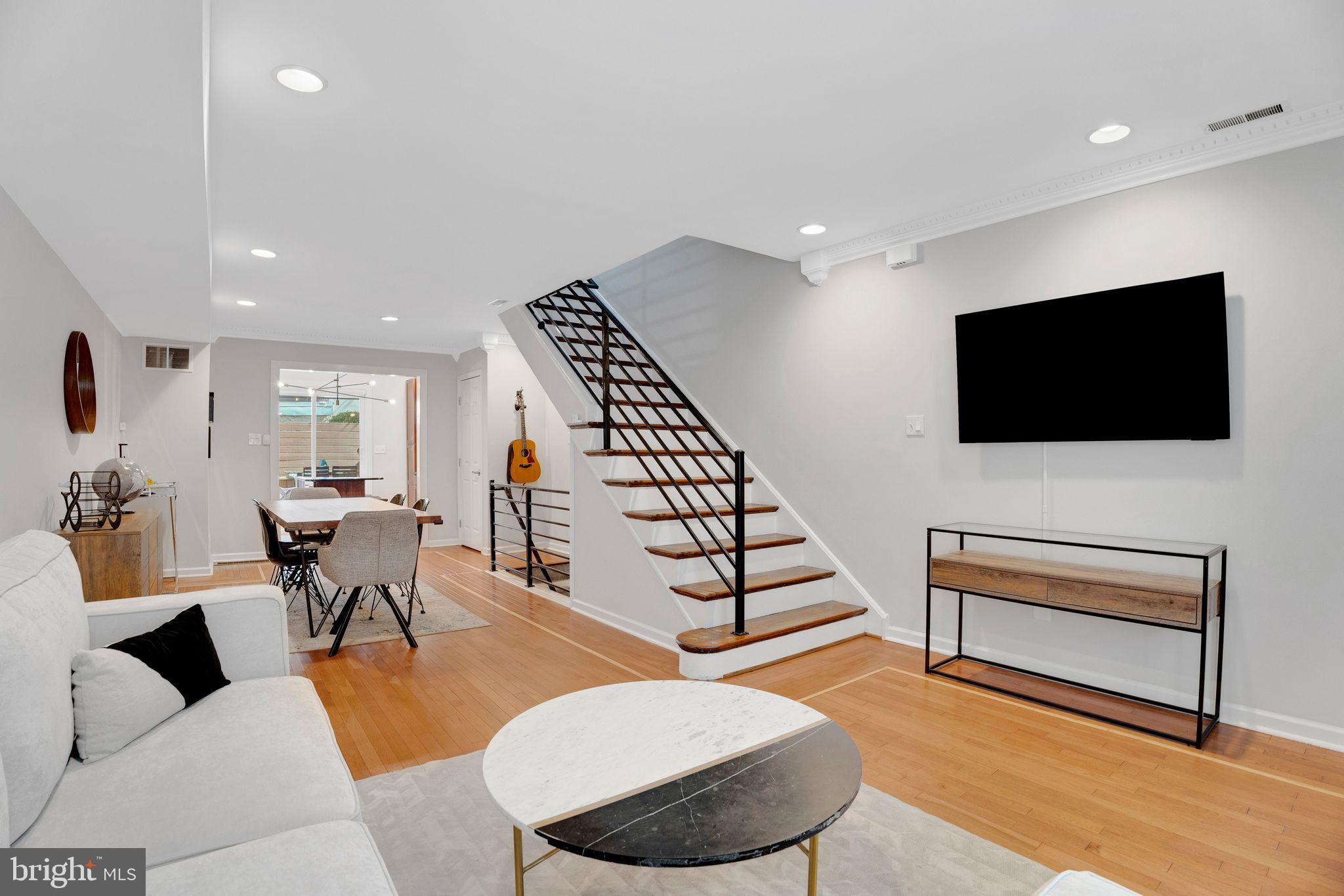 2019 PEMBERTON STREET
