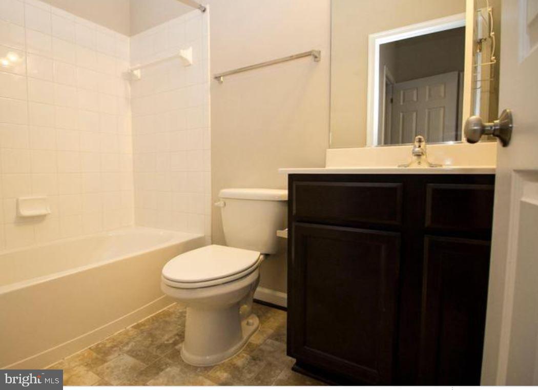 VILLAGE AT WOODSTREAM - Residential Lease