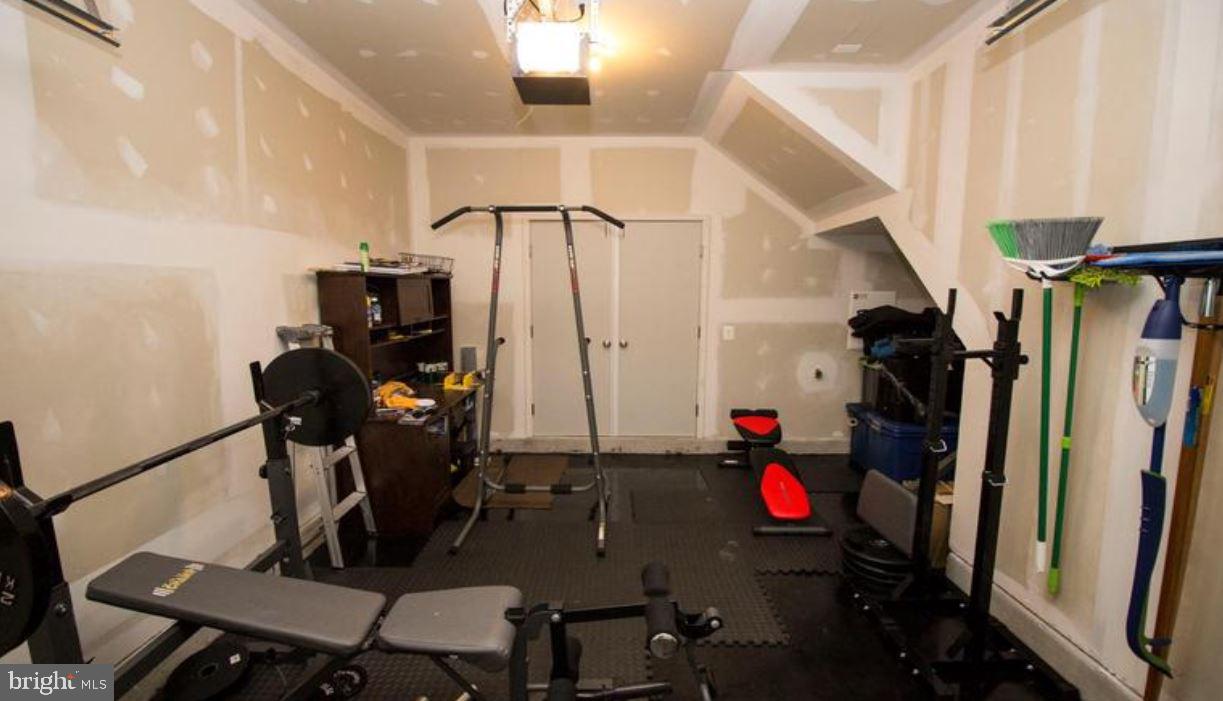 VILLAGE AT WOODSTREAM - Residential Lease