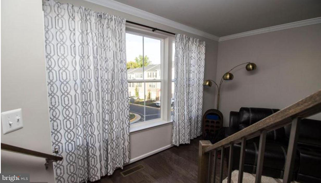 VILLAGE AT WOODSTREAM - Residential Lease