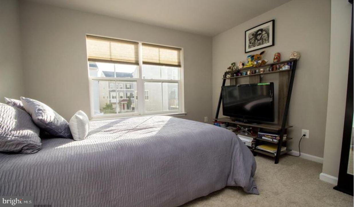 VILLAGE AT WOODSTREAM - Residential Lease