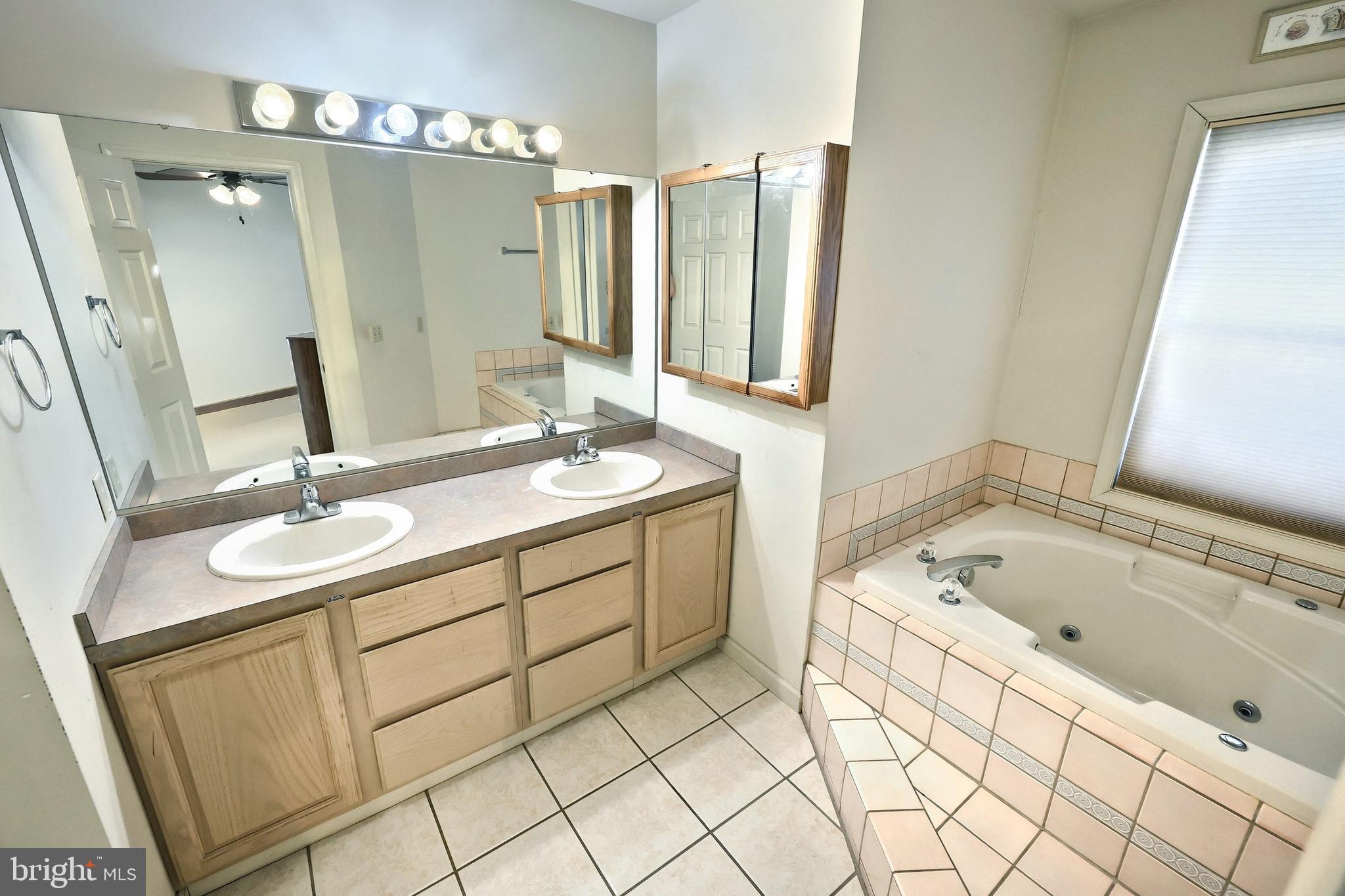 WEST MANCHESTER TWP - Residential