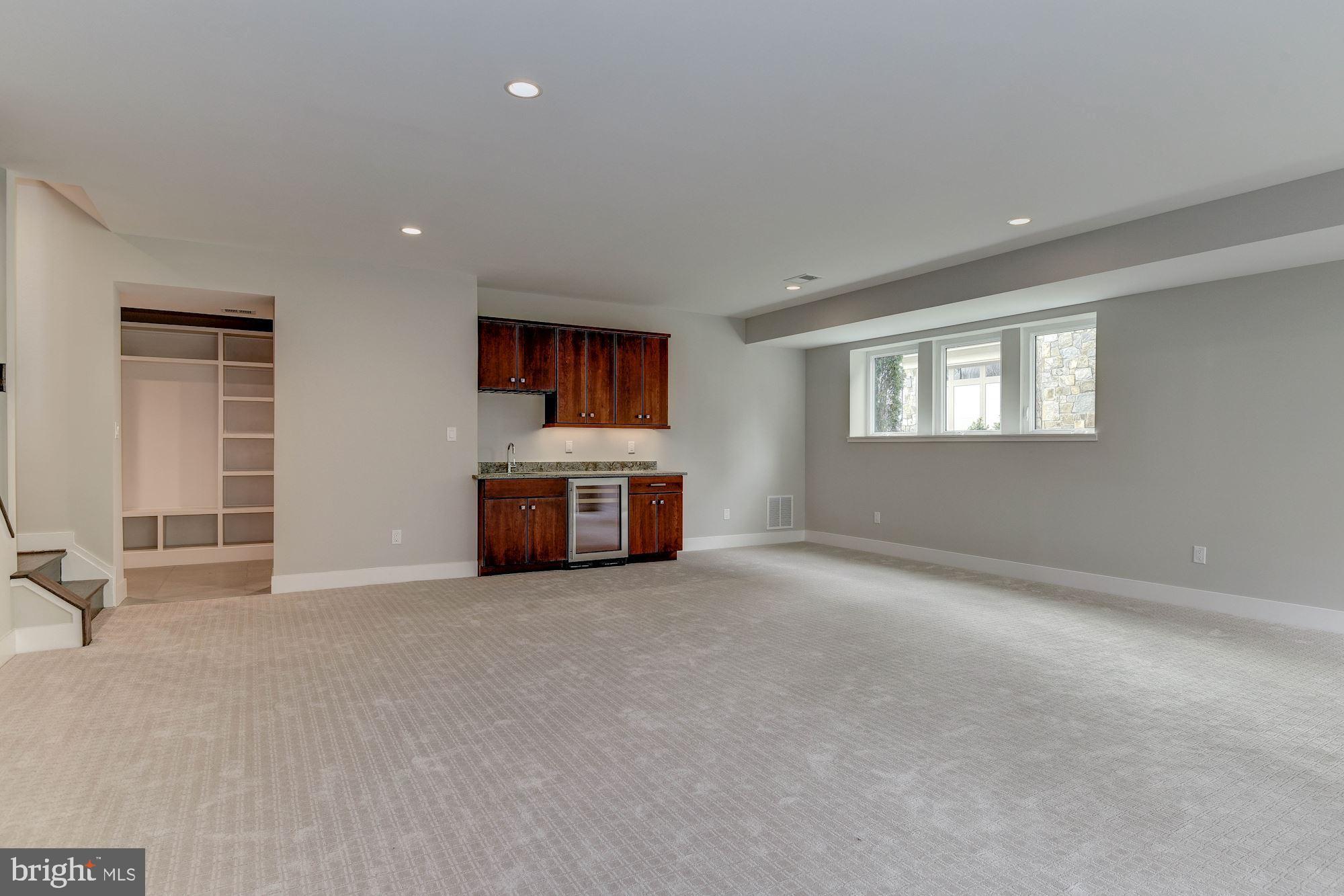 BARCROFT - Residential Lease