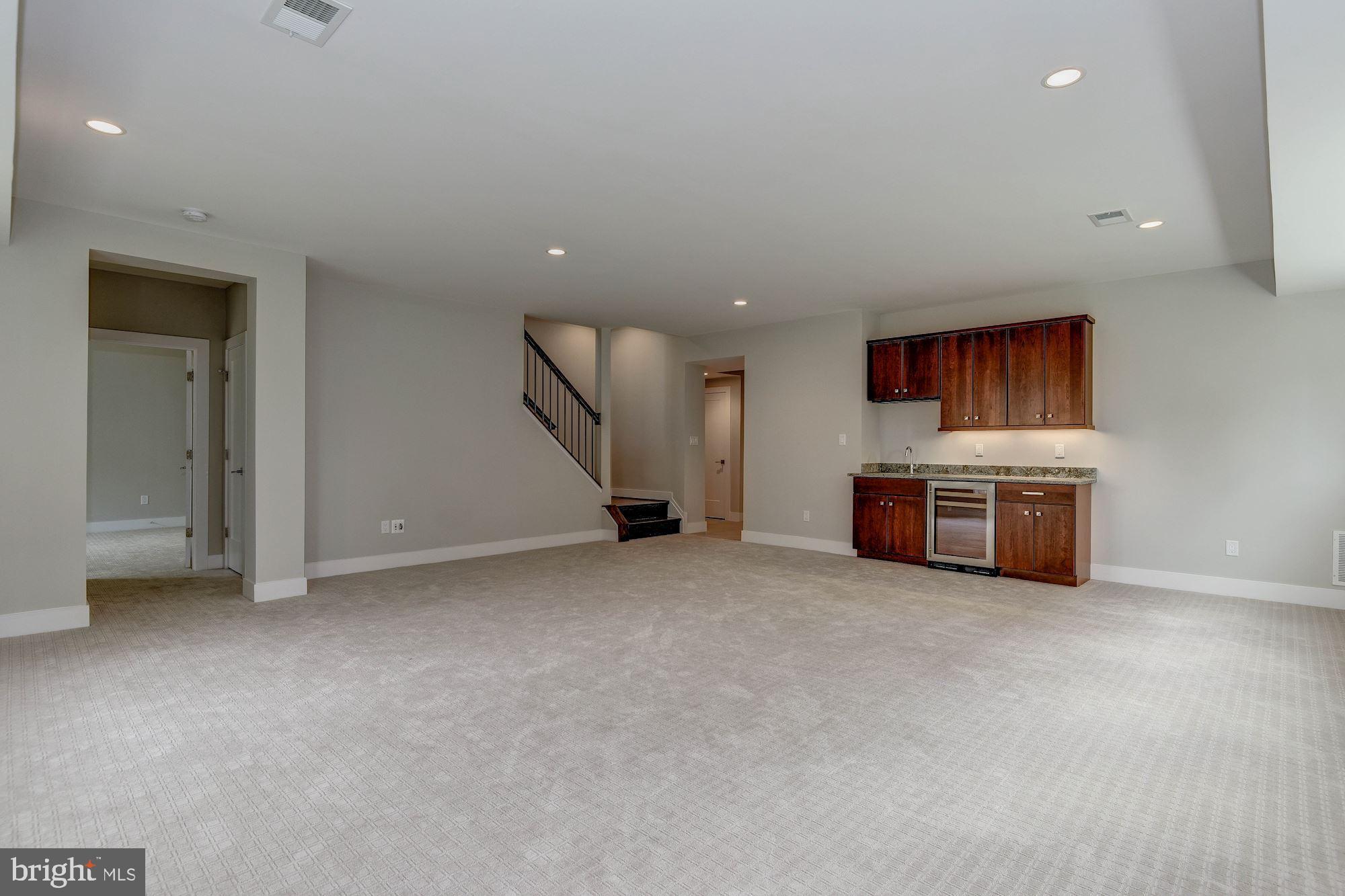 BARCROFT - Residential Lease