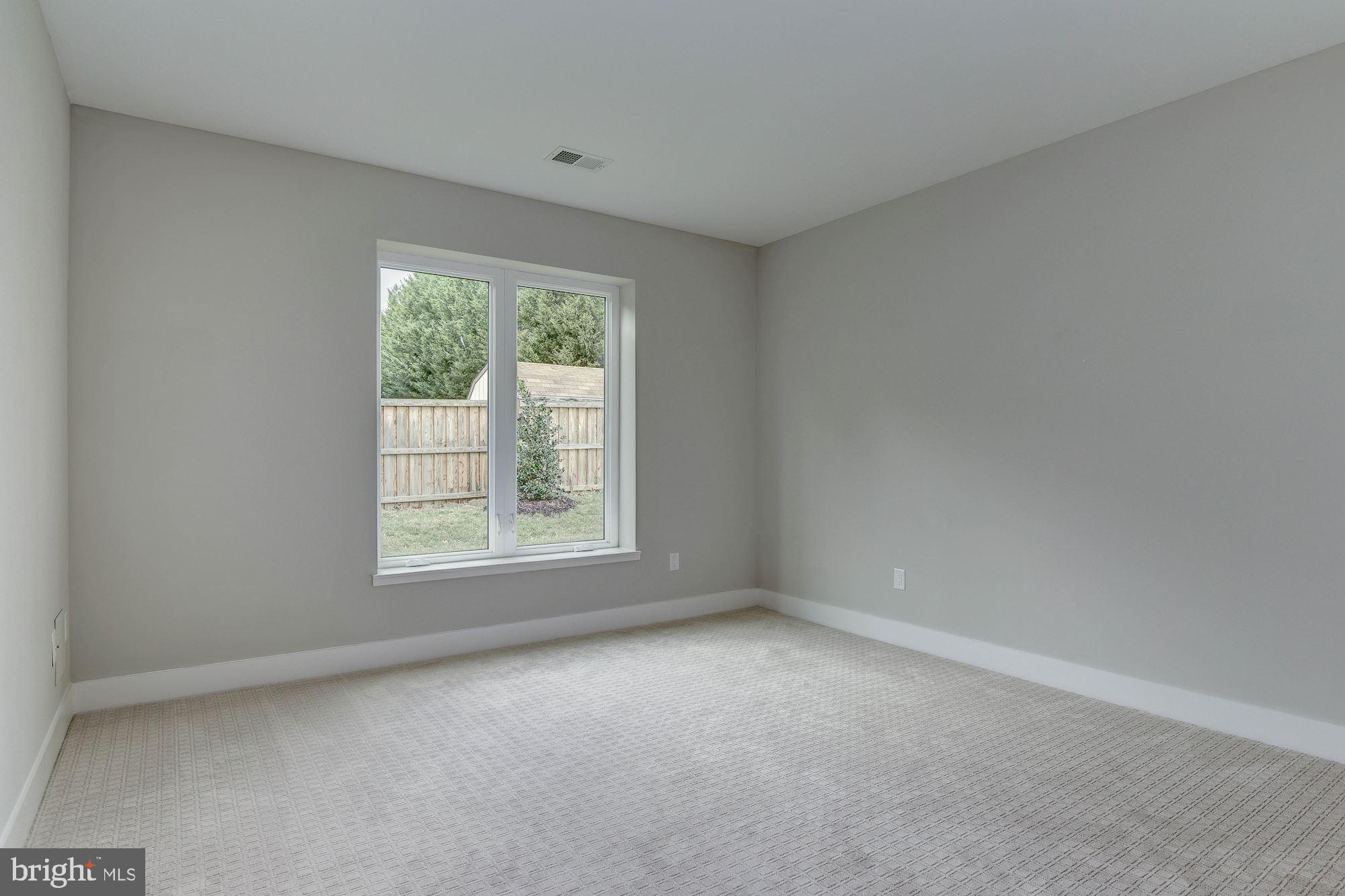 BARCROFT - Residential Lease