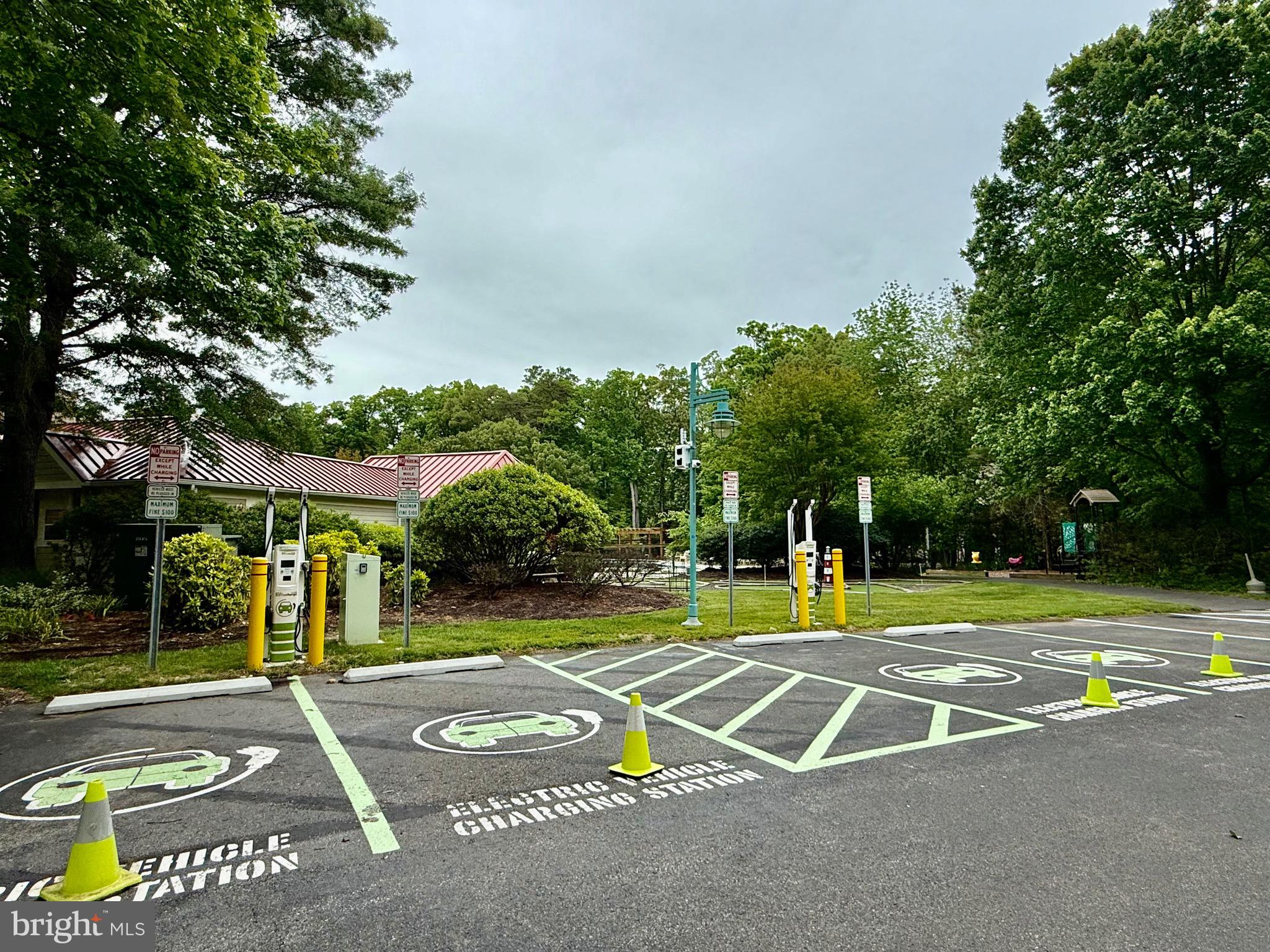 SOLOMONS LANDING - Residential