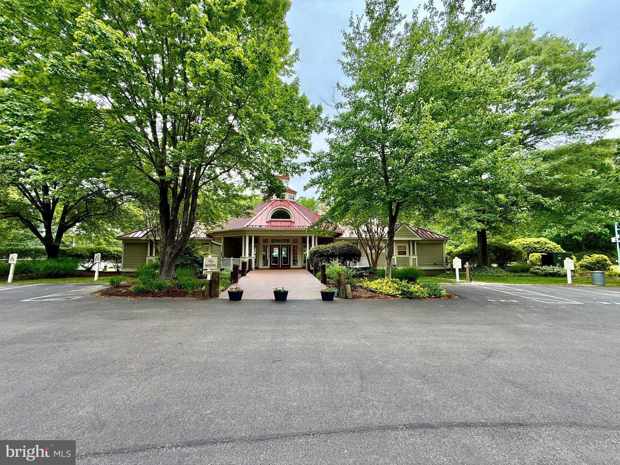 SOLOMONS LANDING - Residential