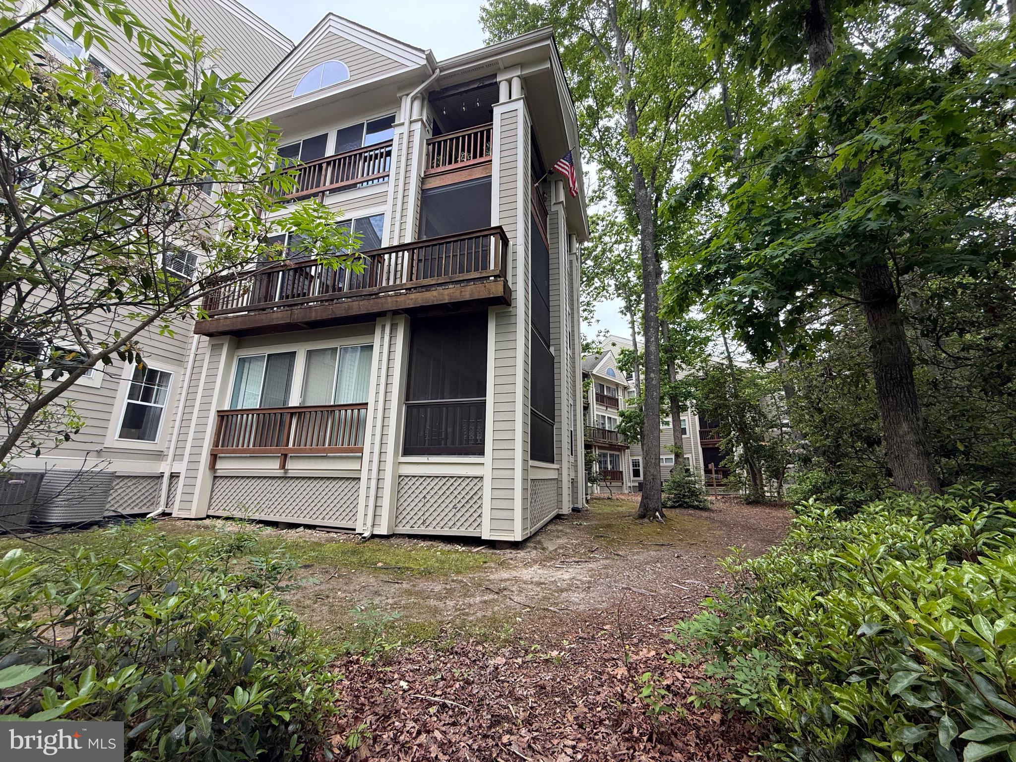 SOLOMONS LANDING - Residential