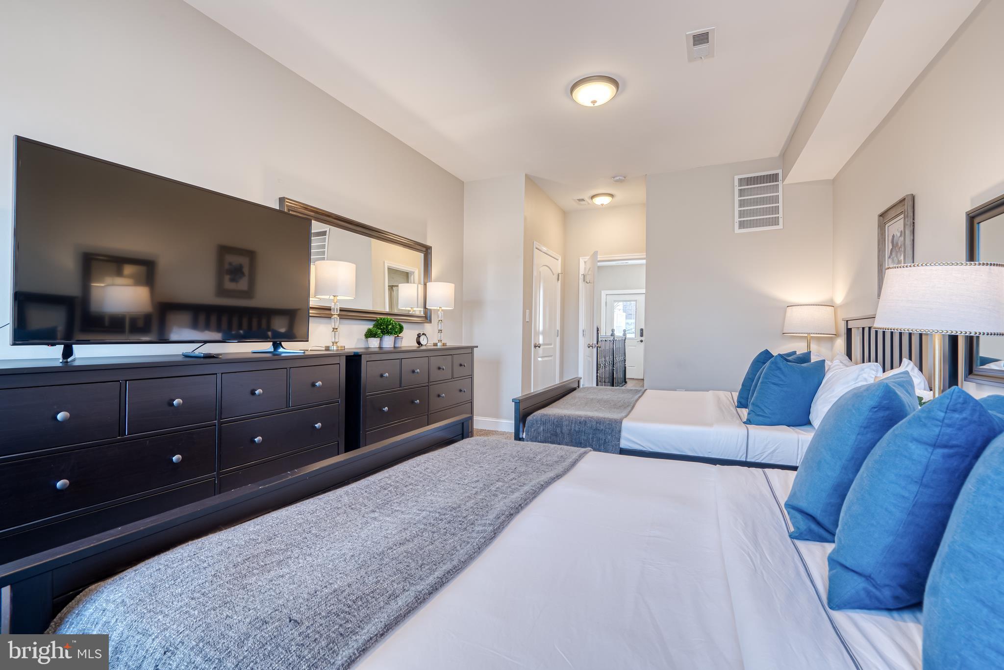 FEDERAL HILL HISTORIC DISTRICT - Residential Lease