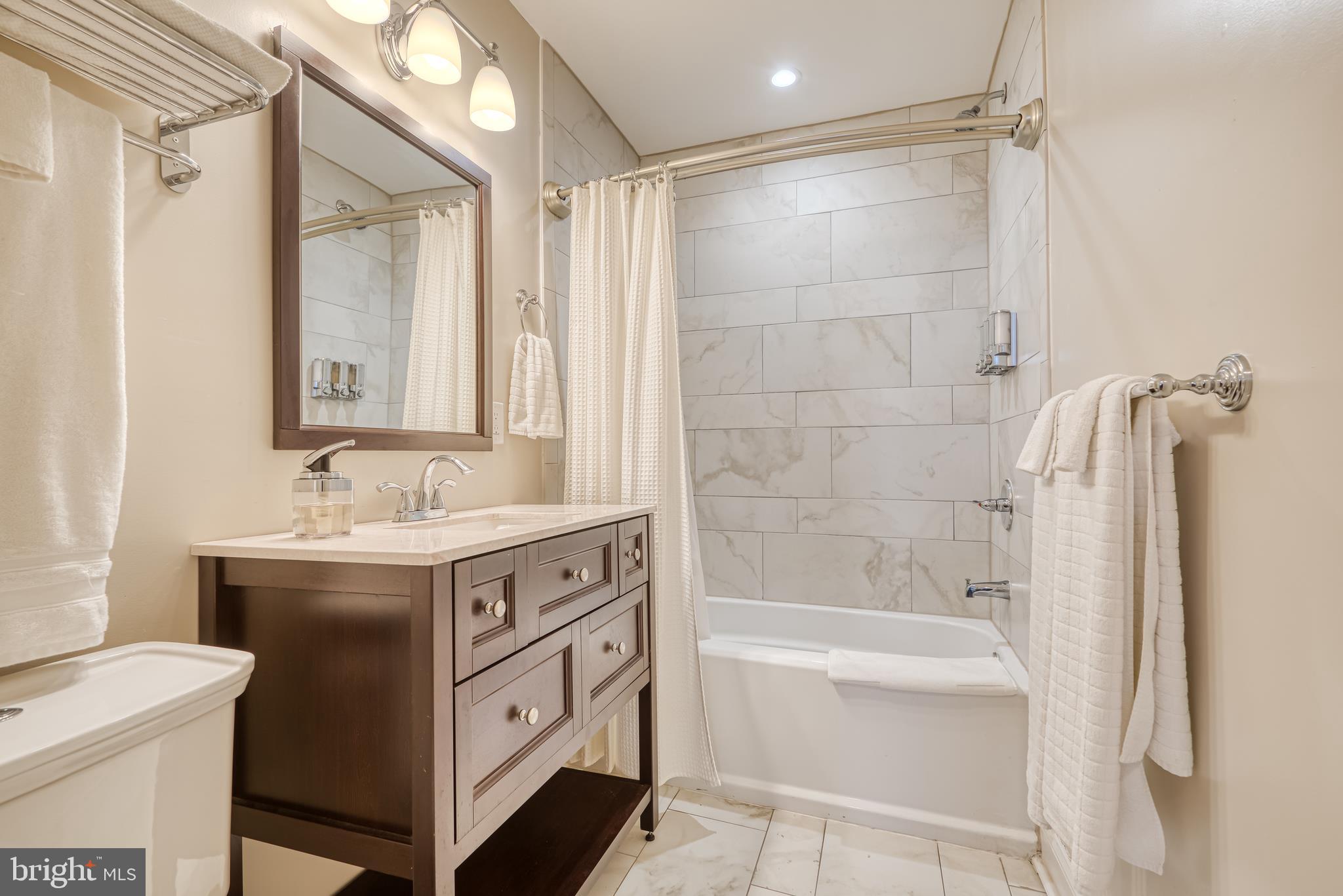 FEDERAL HILL HISTORIC DISTRICT - Residential Lease