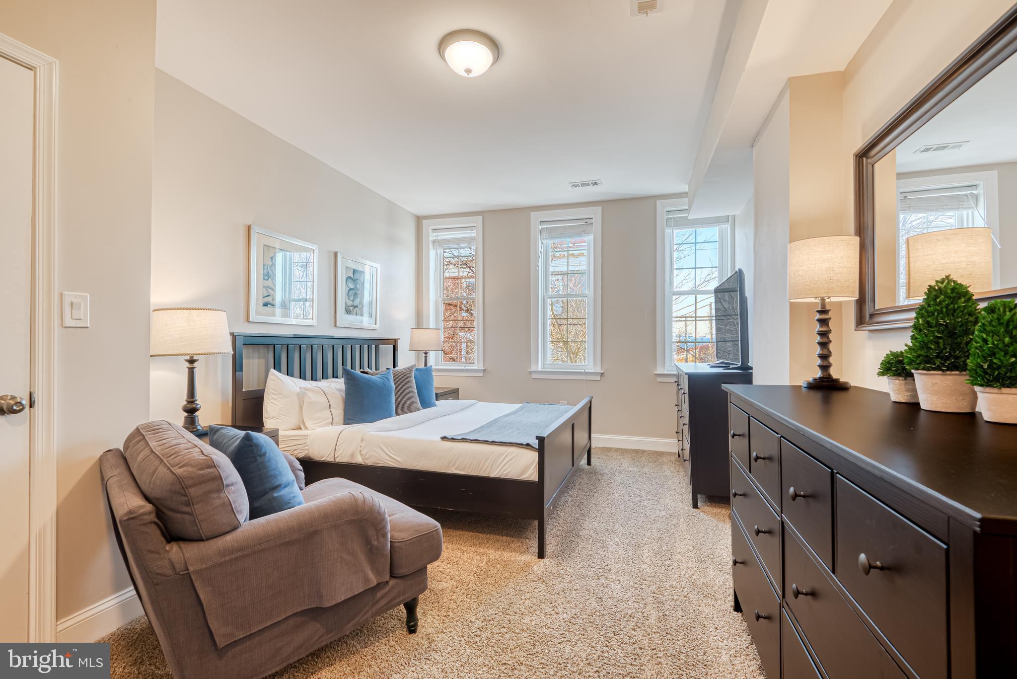 FEDERAL HILL HISTORIC DISTRICT - Residential Lease