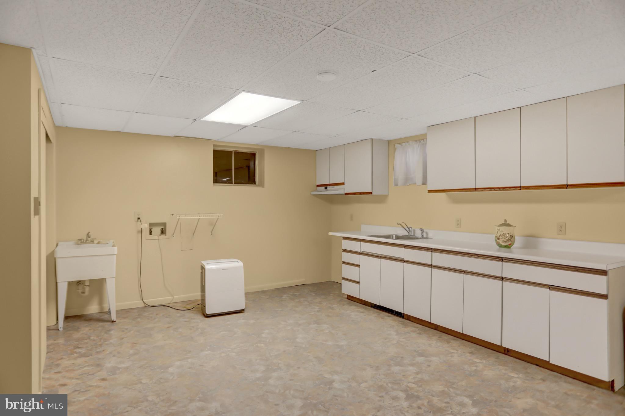 BEAVERBROOK - Residential