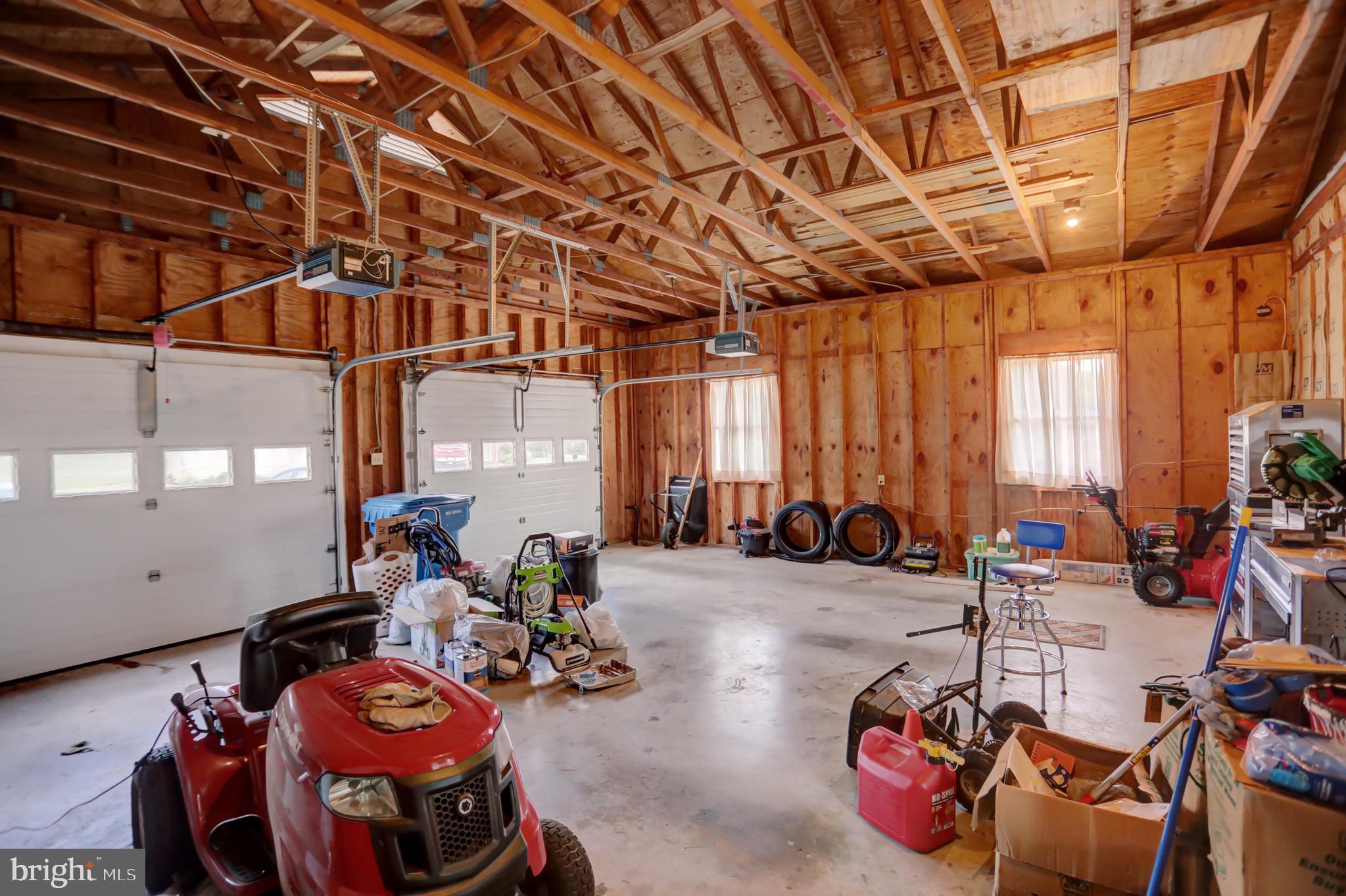 BEAVERBROOK - Residential