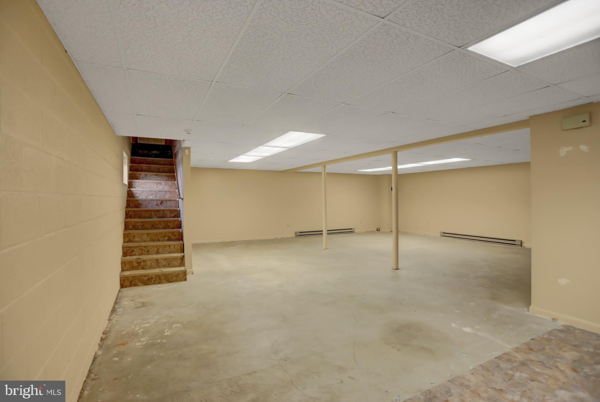 BEAVERBROOK - Residential