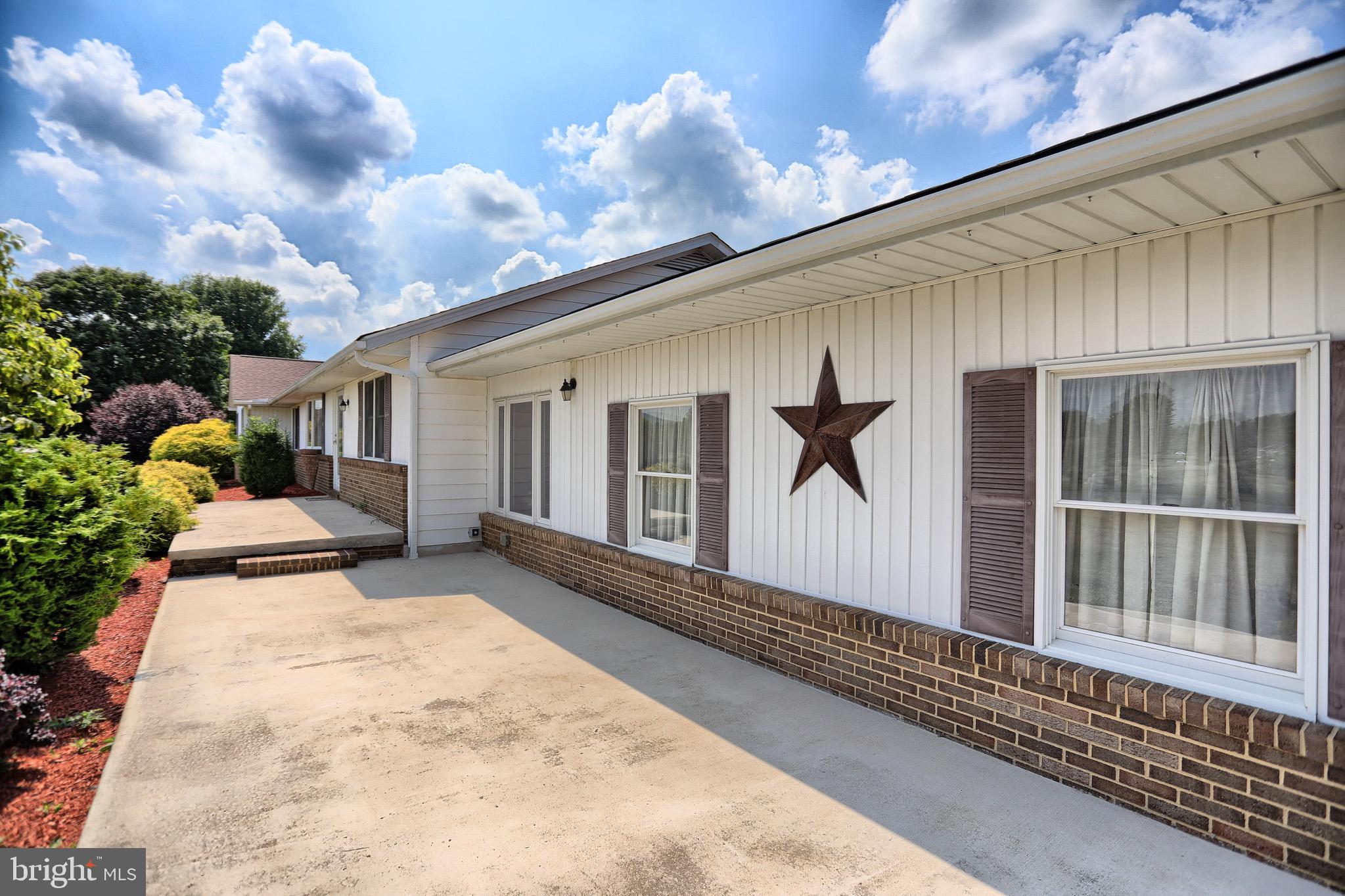 BEAVERBROOK - Residential