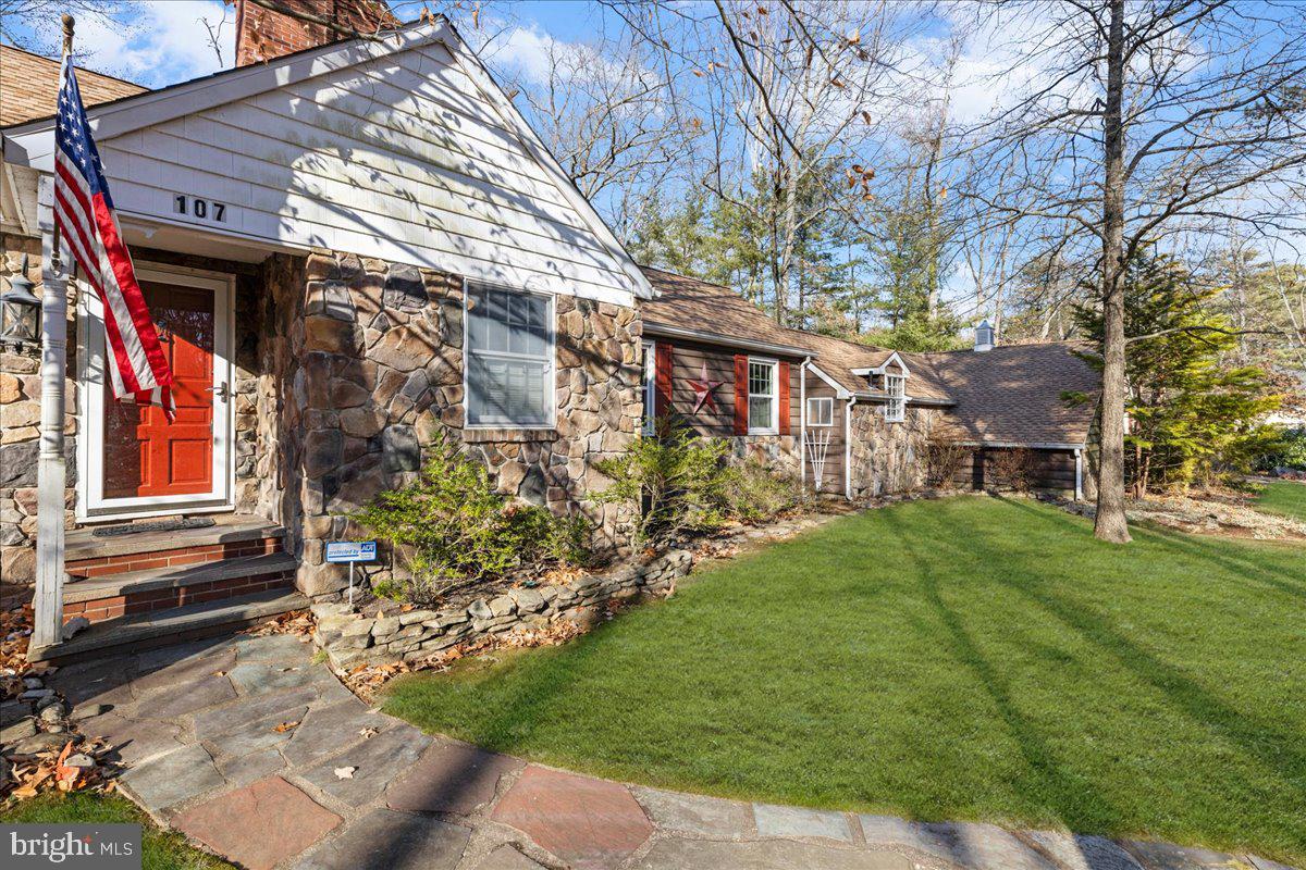 HOOT OWL ESTATES - Residential