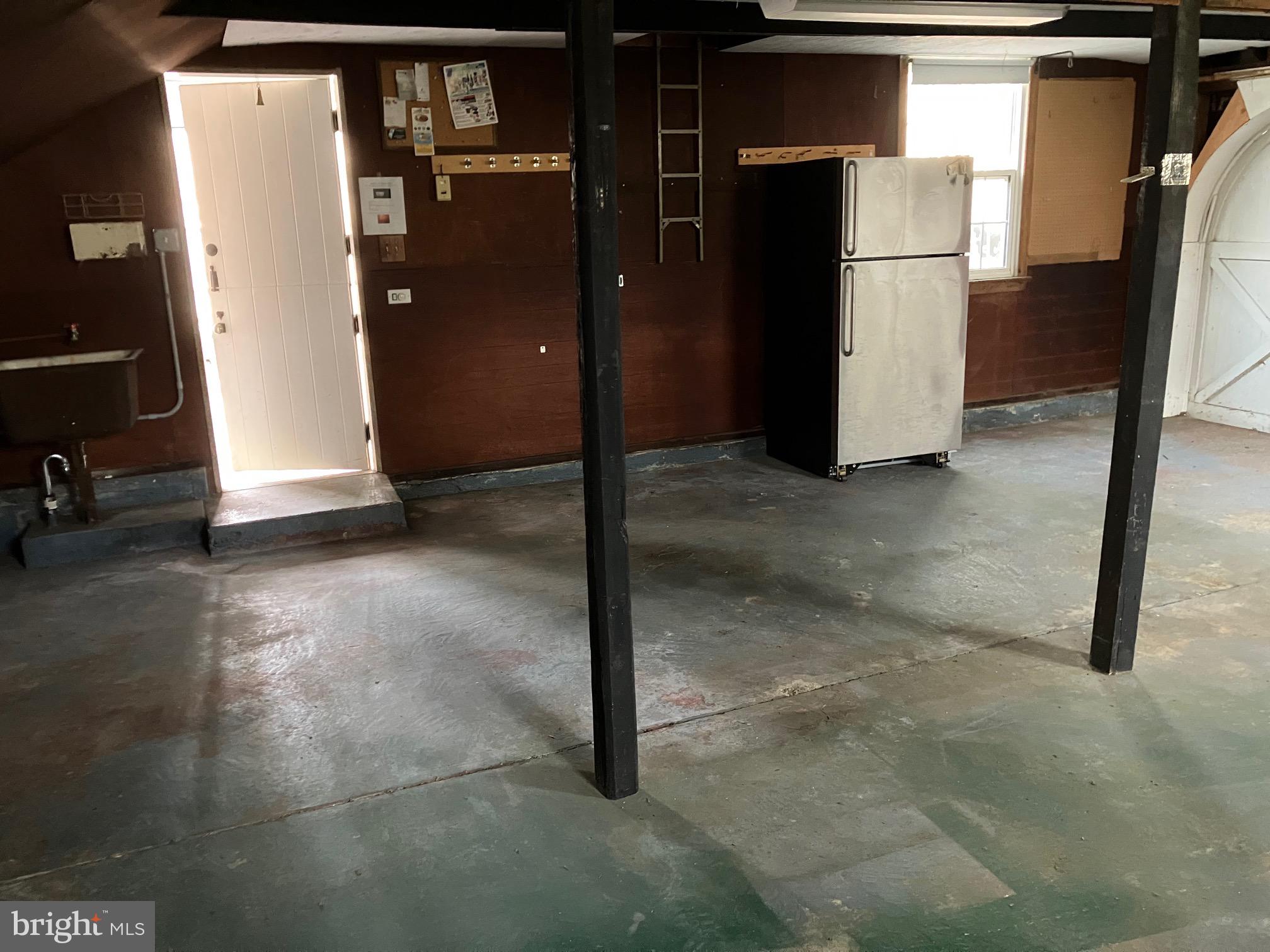 HOOT OWL ESTATES - Residential