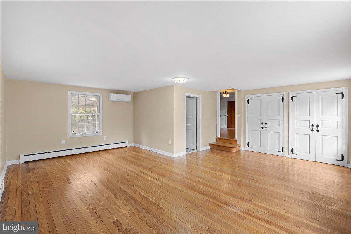 HOOT OWL ESTATES - Residential