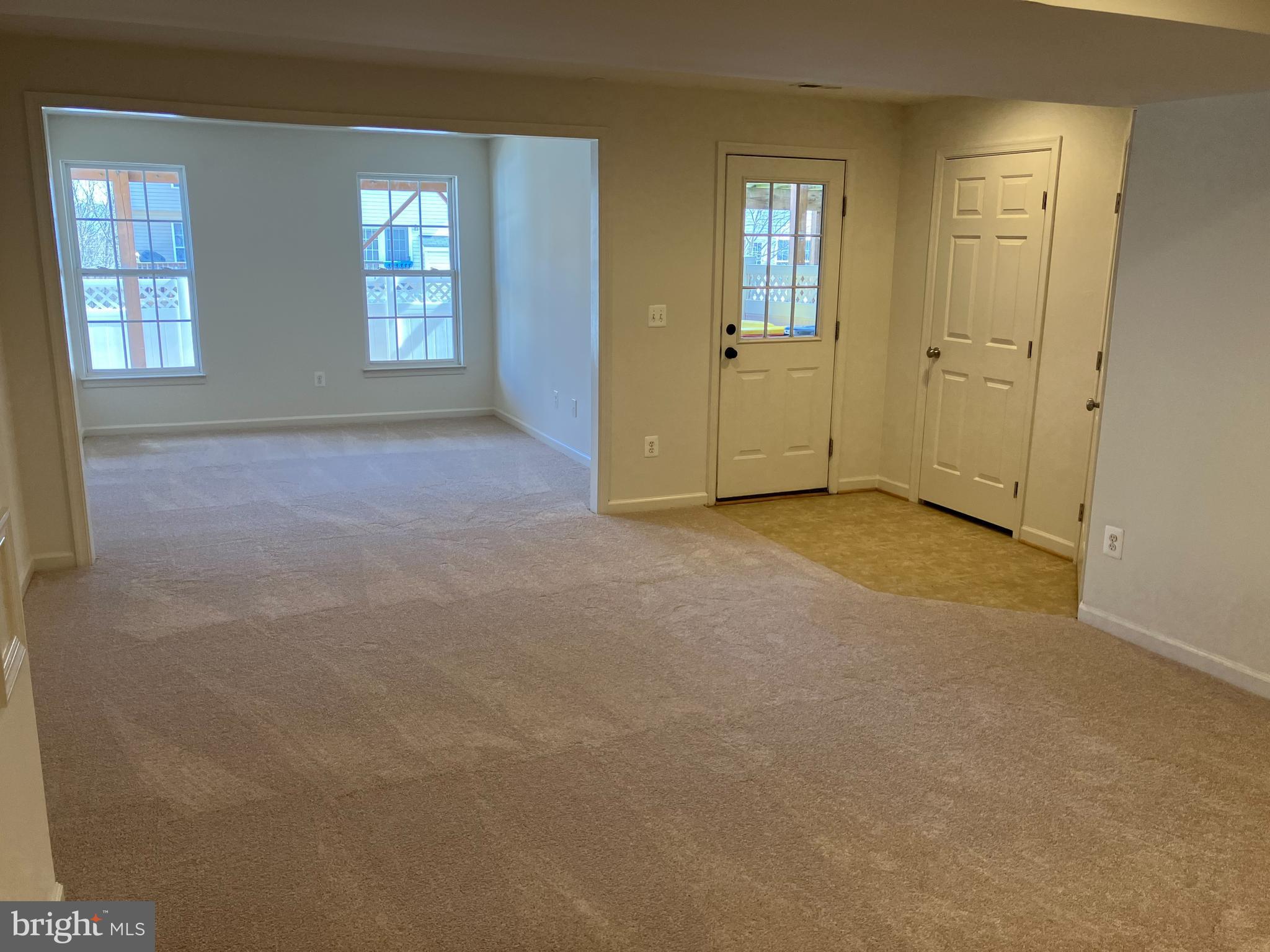 LAKELAND PLACE - Residential