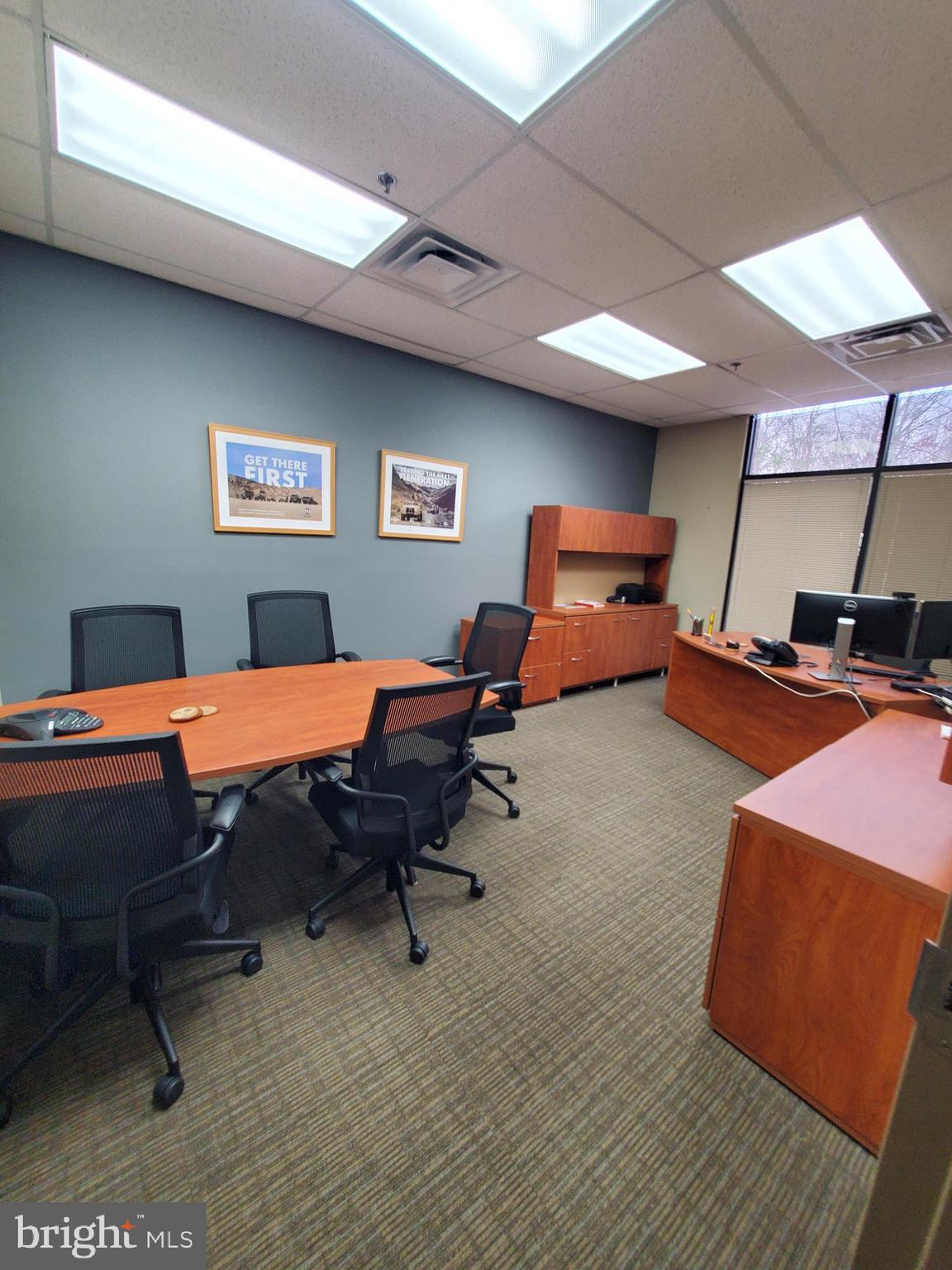 OAK HILL BUSINESS CENTER - Commercial Sale