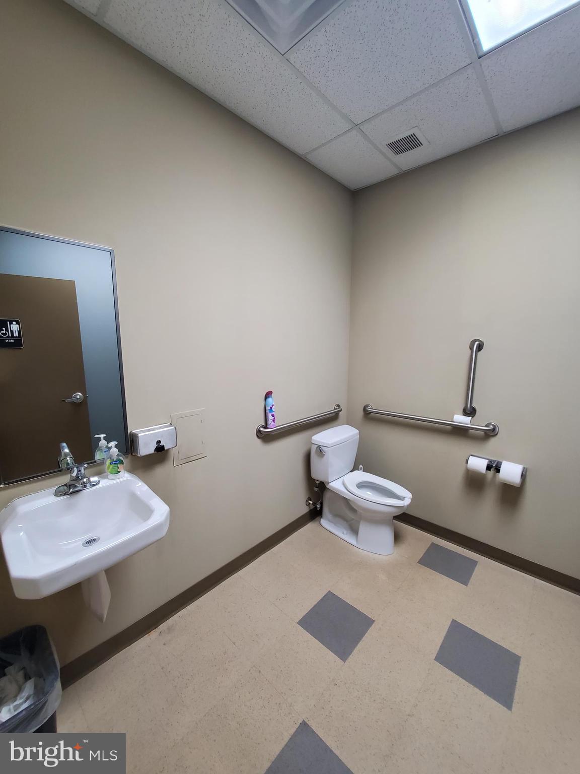 OAK HILL BUSINESS CENTER - Commercial Sale