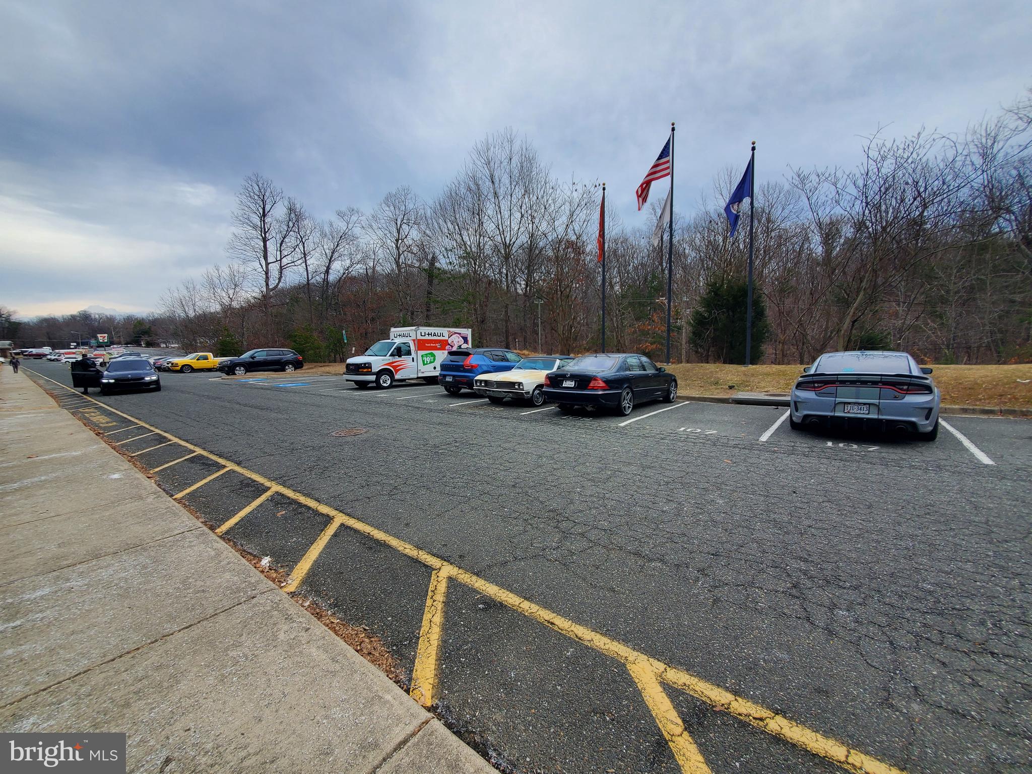 OAK HILL BUSINESS CENTER - Commercial Sale