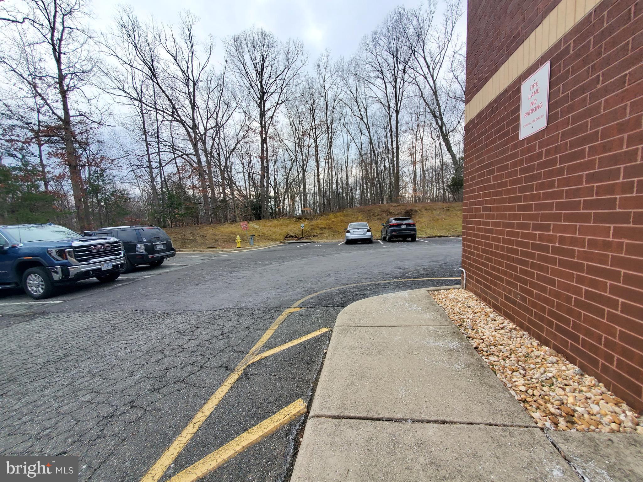 OAK HILL BUSINESS CENTER - Commercial Sale