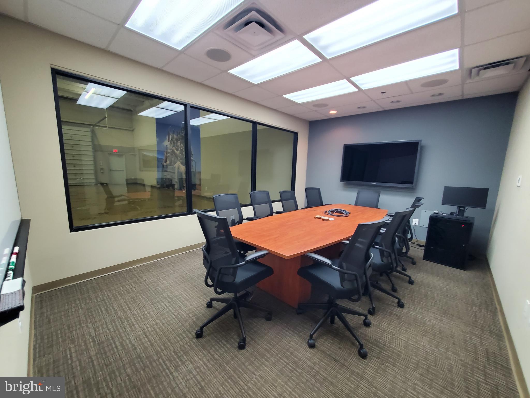 OAK HILL BUSINESS CENTER - Commercial Sale