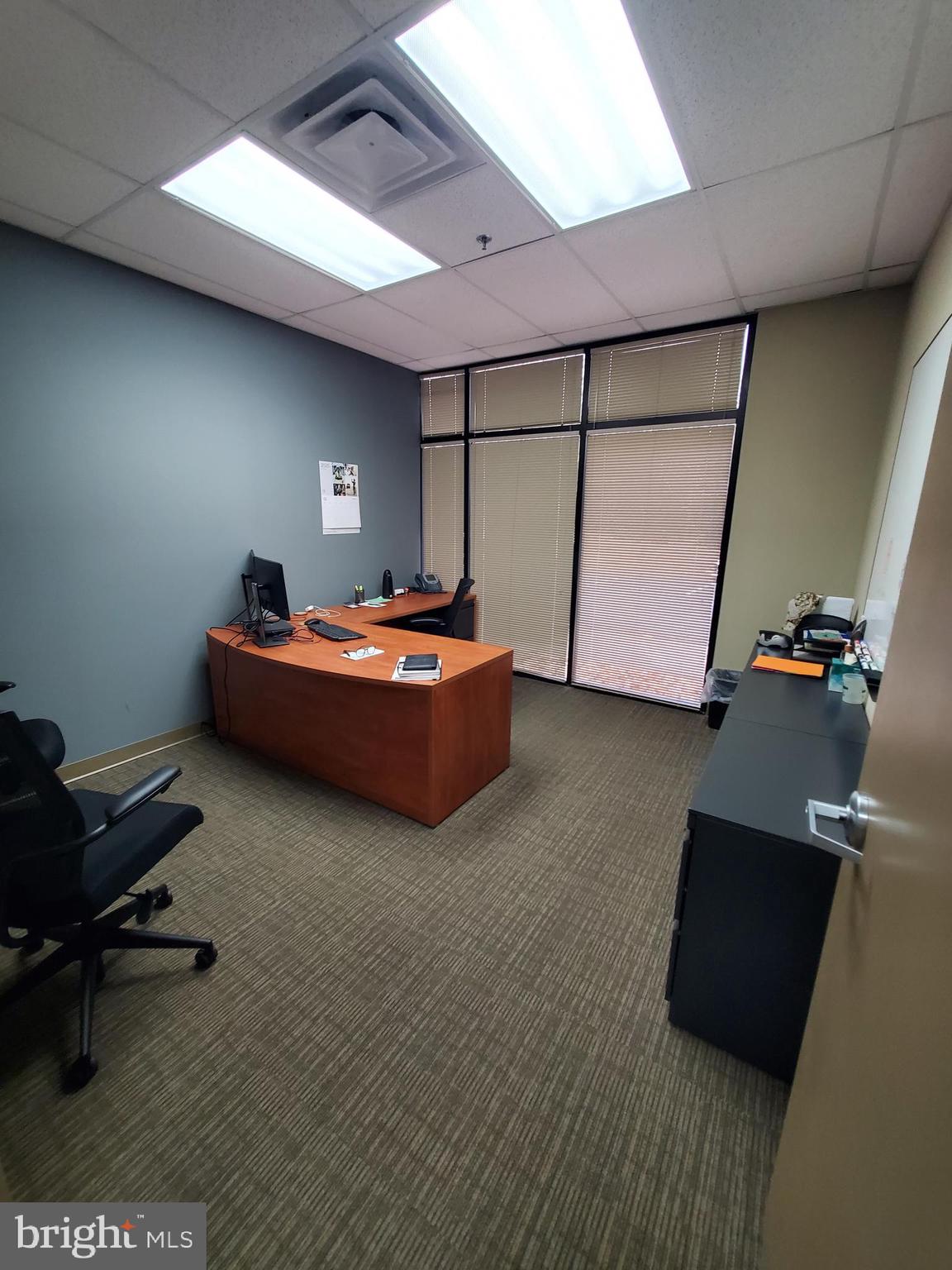 OAK HILL BUSINESS CENTER - Commercial Sale