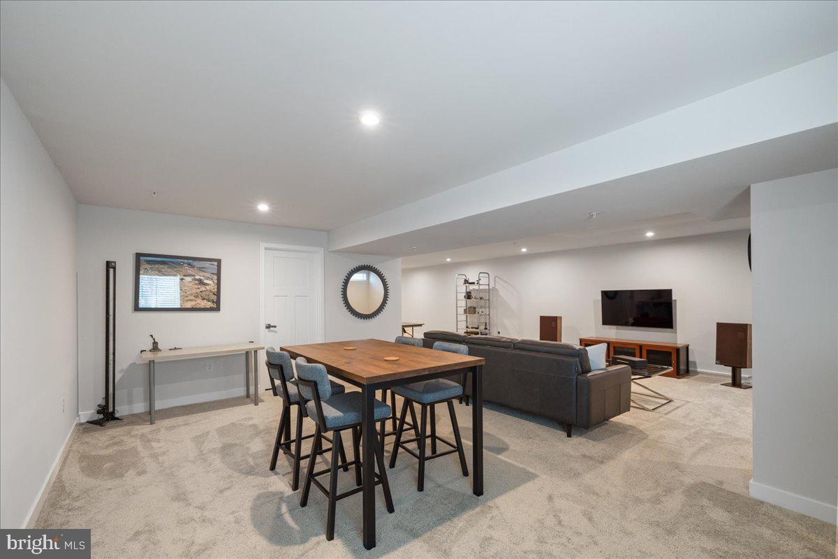 YARDLEY WOODS - Residential